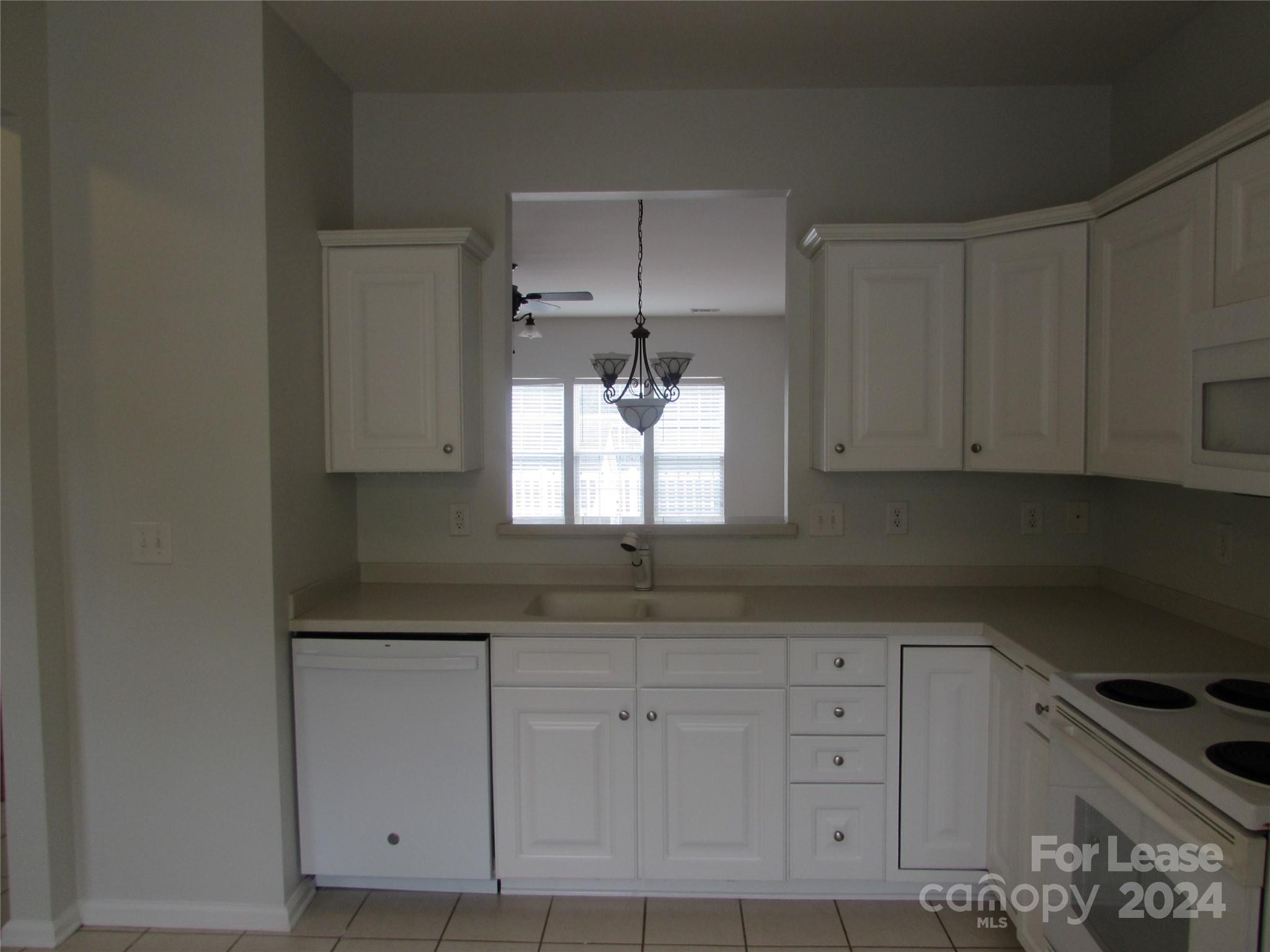 19010 Natalie Michelle Lane Property Photo 7