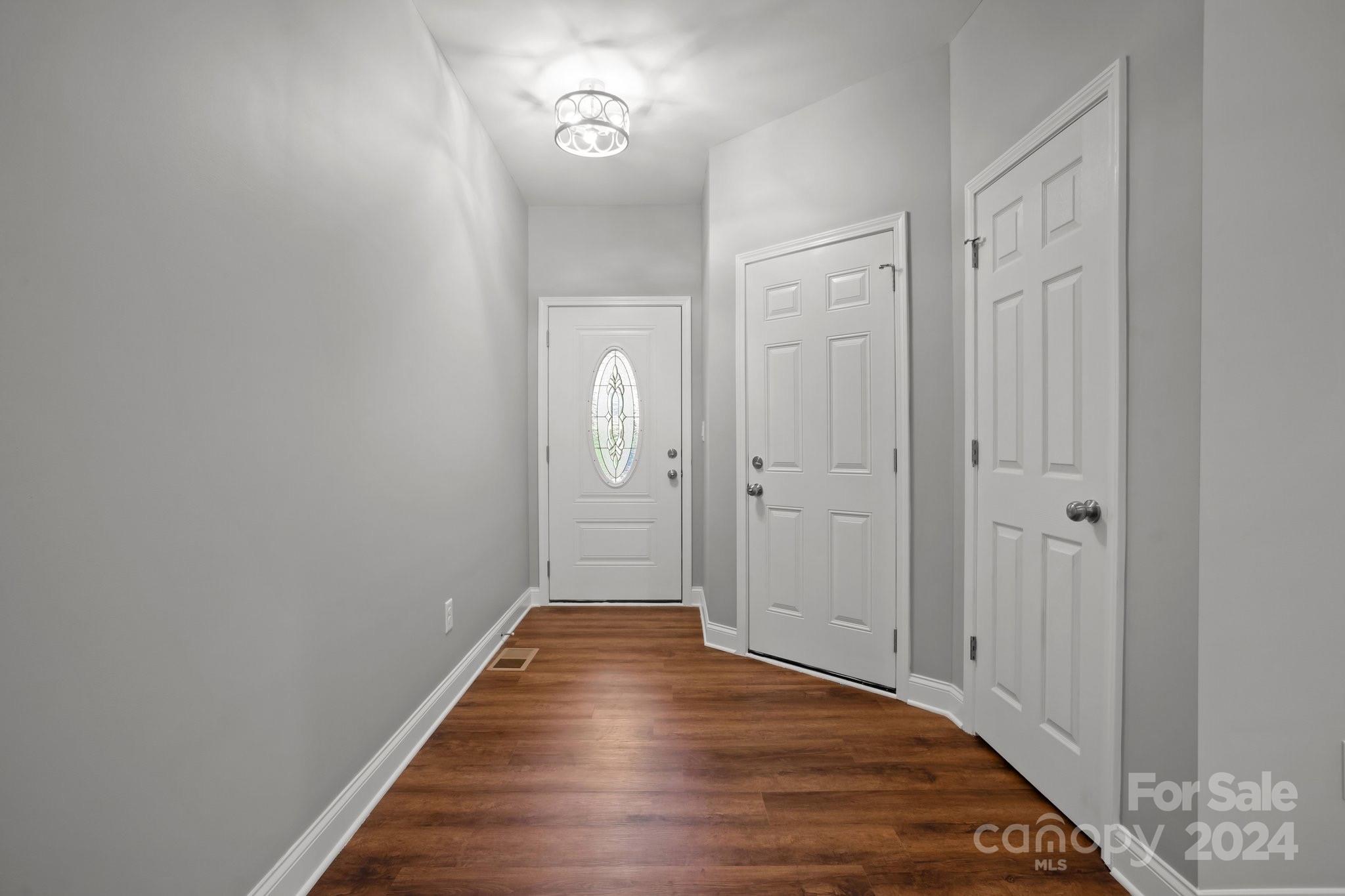 836 Garner Street Property Photo 7
