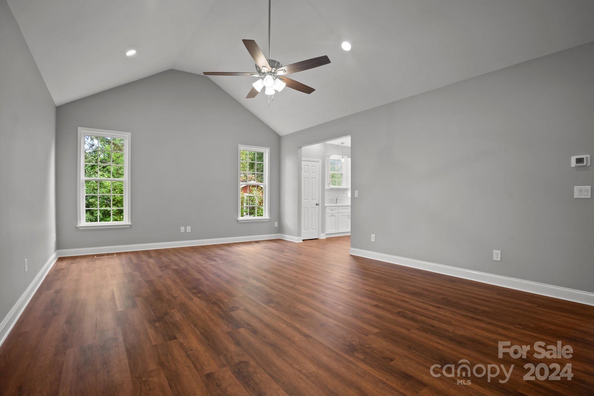 836 Garner Street Property Photo 8