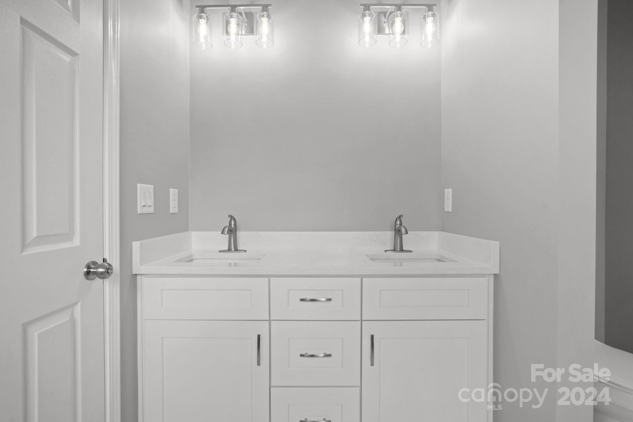 836 Garner Street Property Photo 16