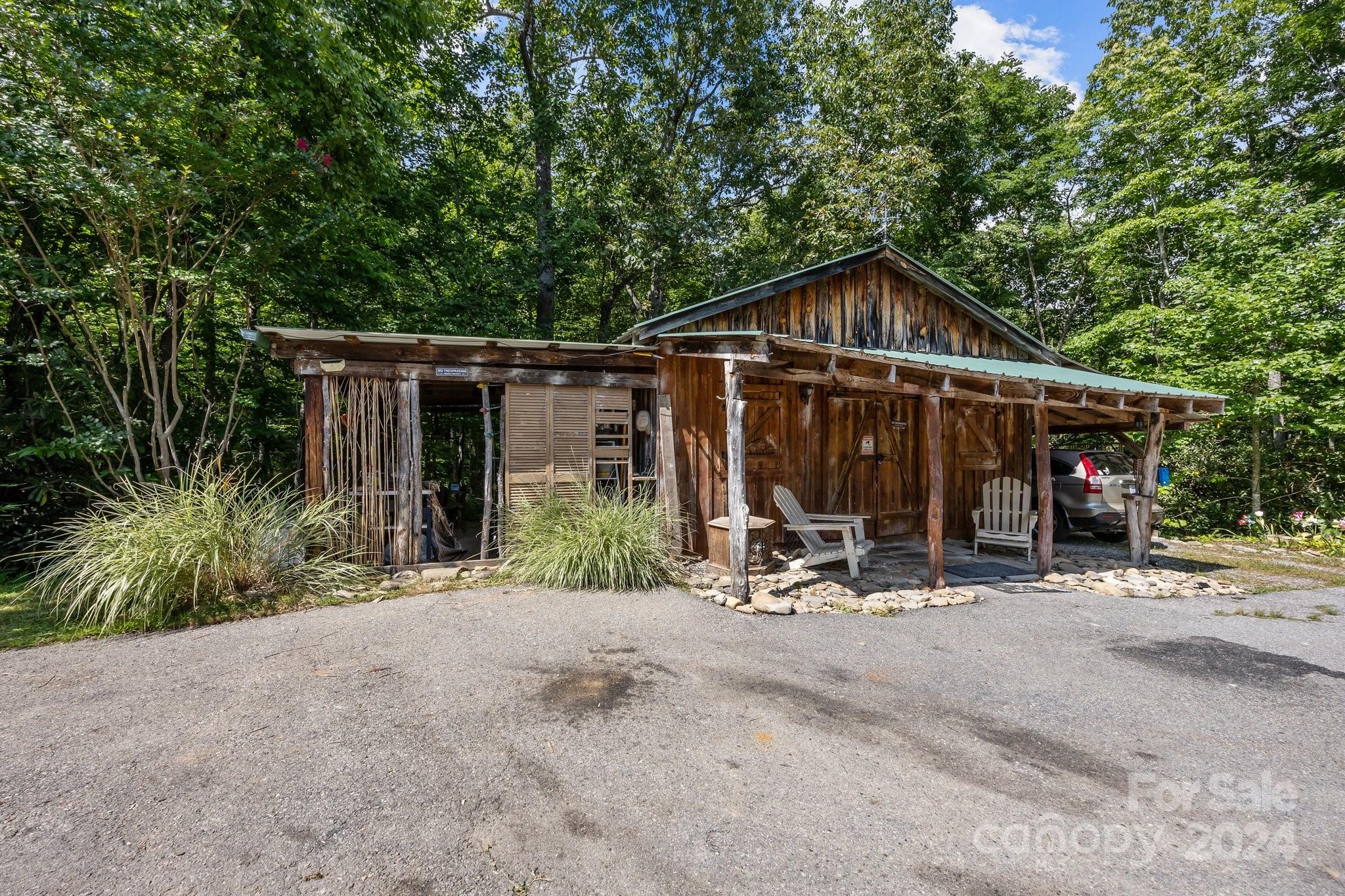 105 Chestnut Hill Road Property Photo 4