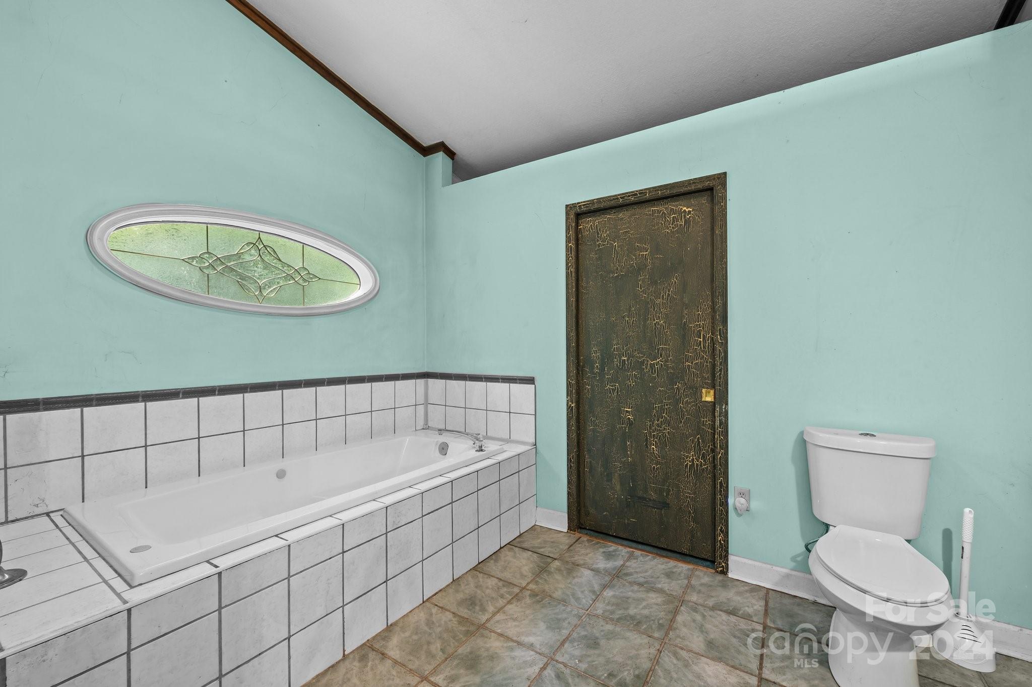 105 Chestnut Hill Road Property Photo 18