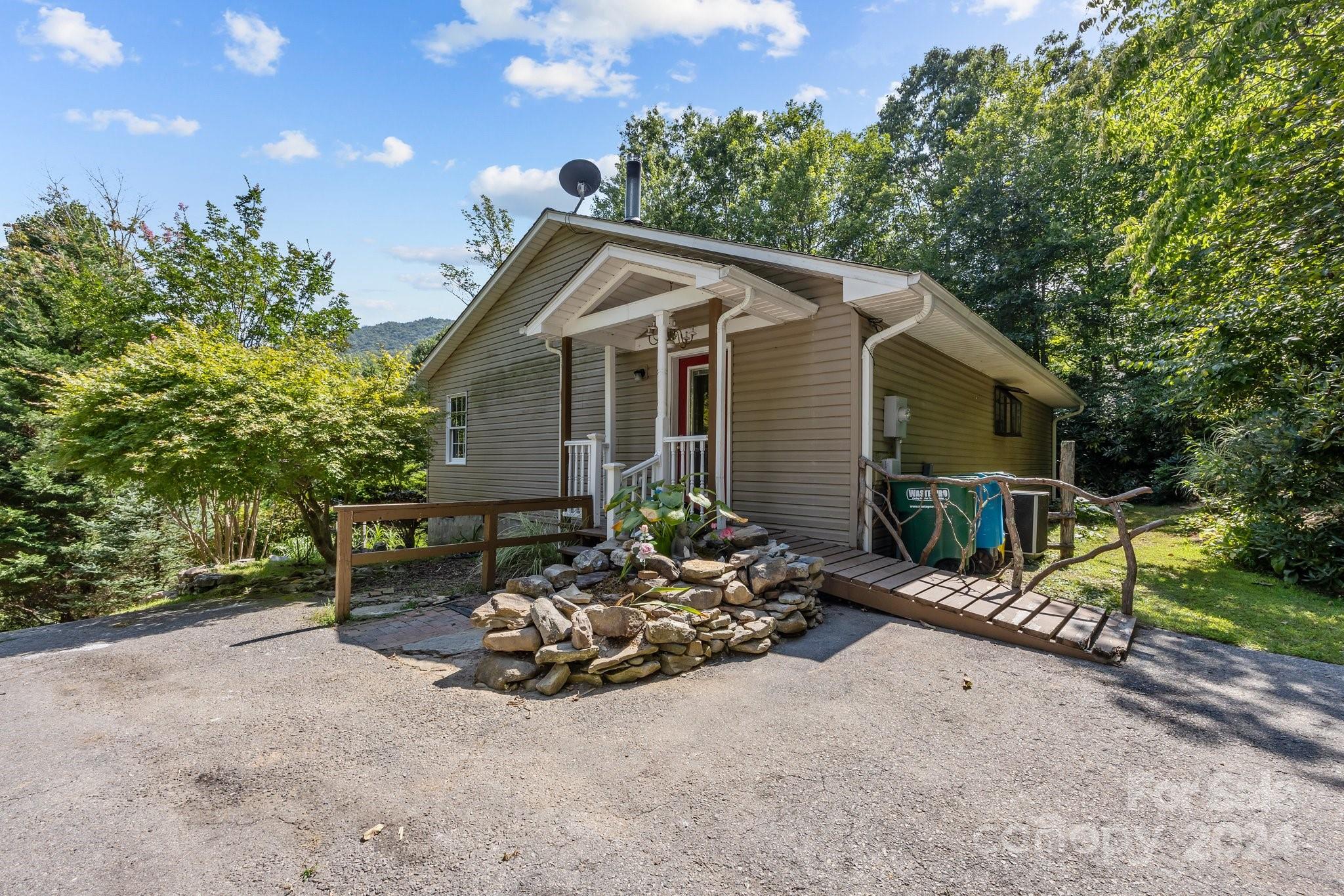 105 Chestnut Hill Road Property Photo 23