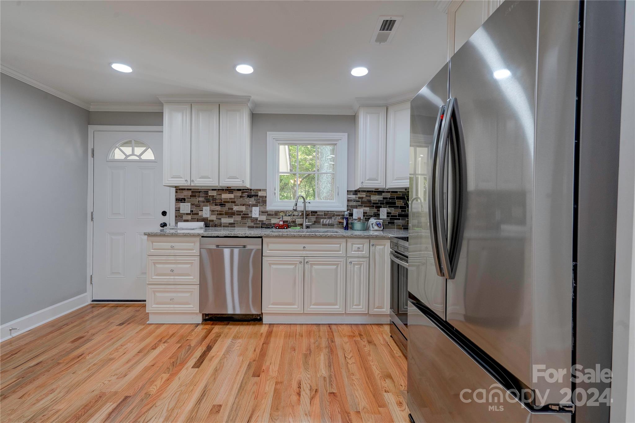 607 Ligon Street Property Photo 36