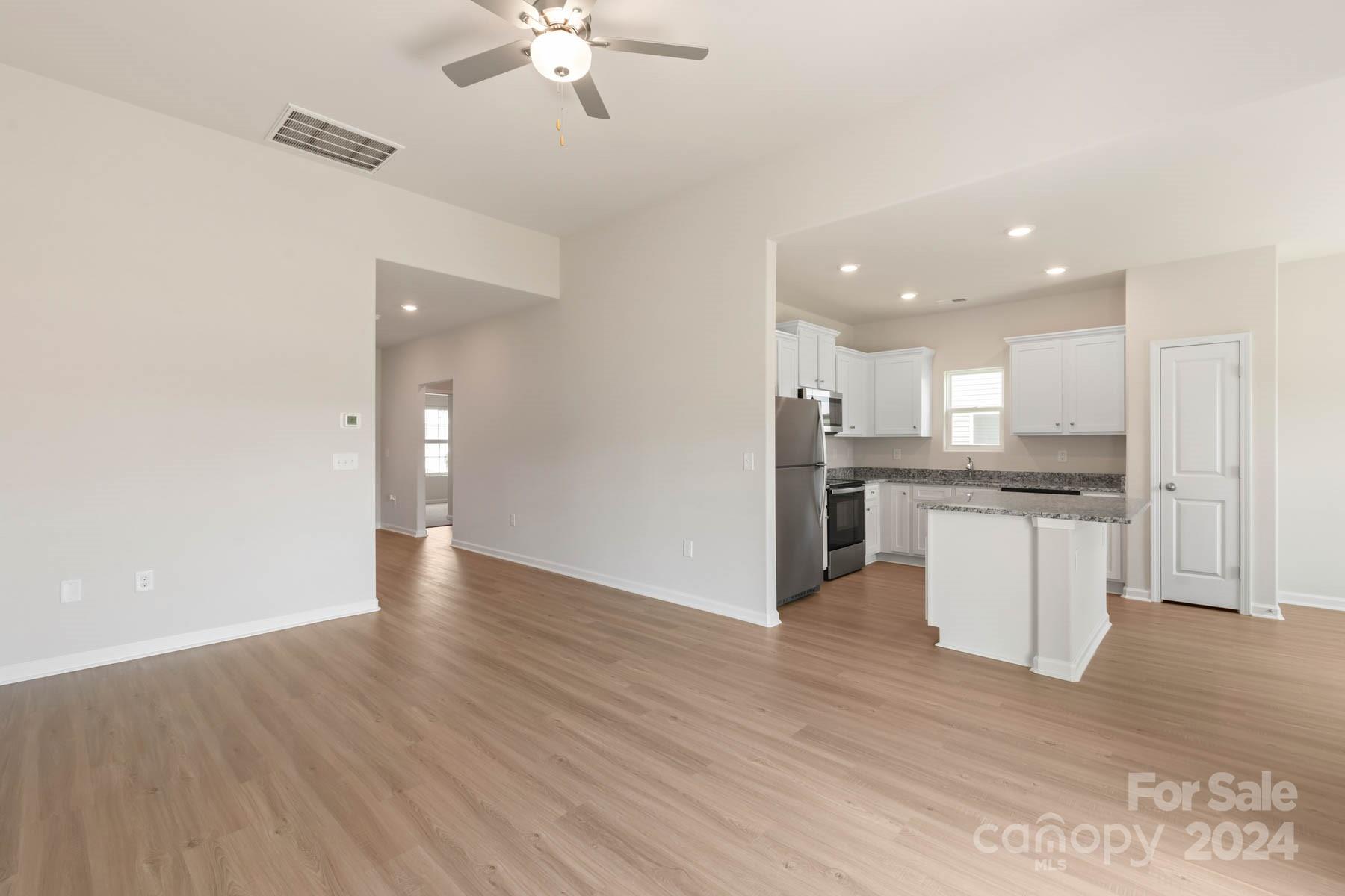 3607 Clover Valley Drive Property Photo 5