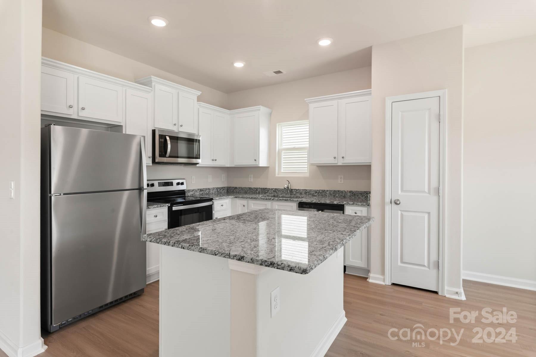 3607 Clover Valley Drive Property Photo 6