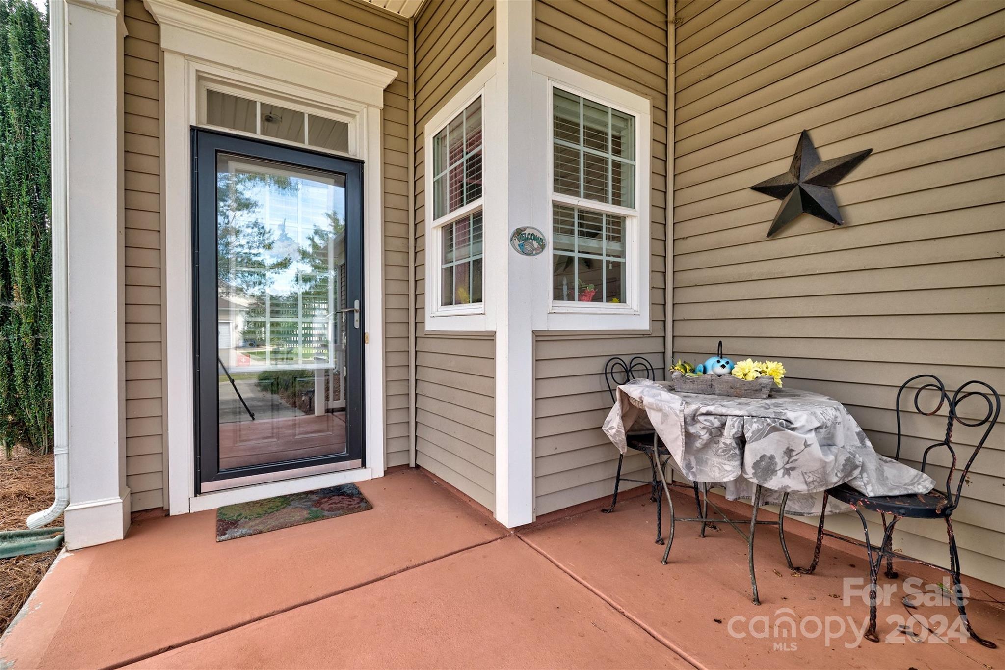 16302 Raven Crest Drive Property Photo 4