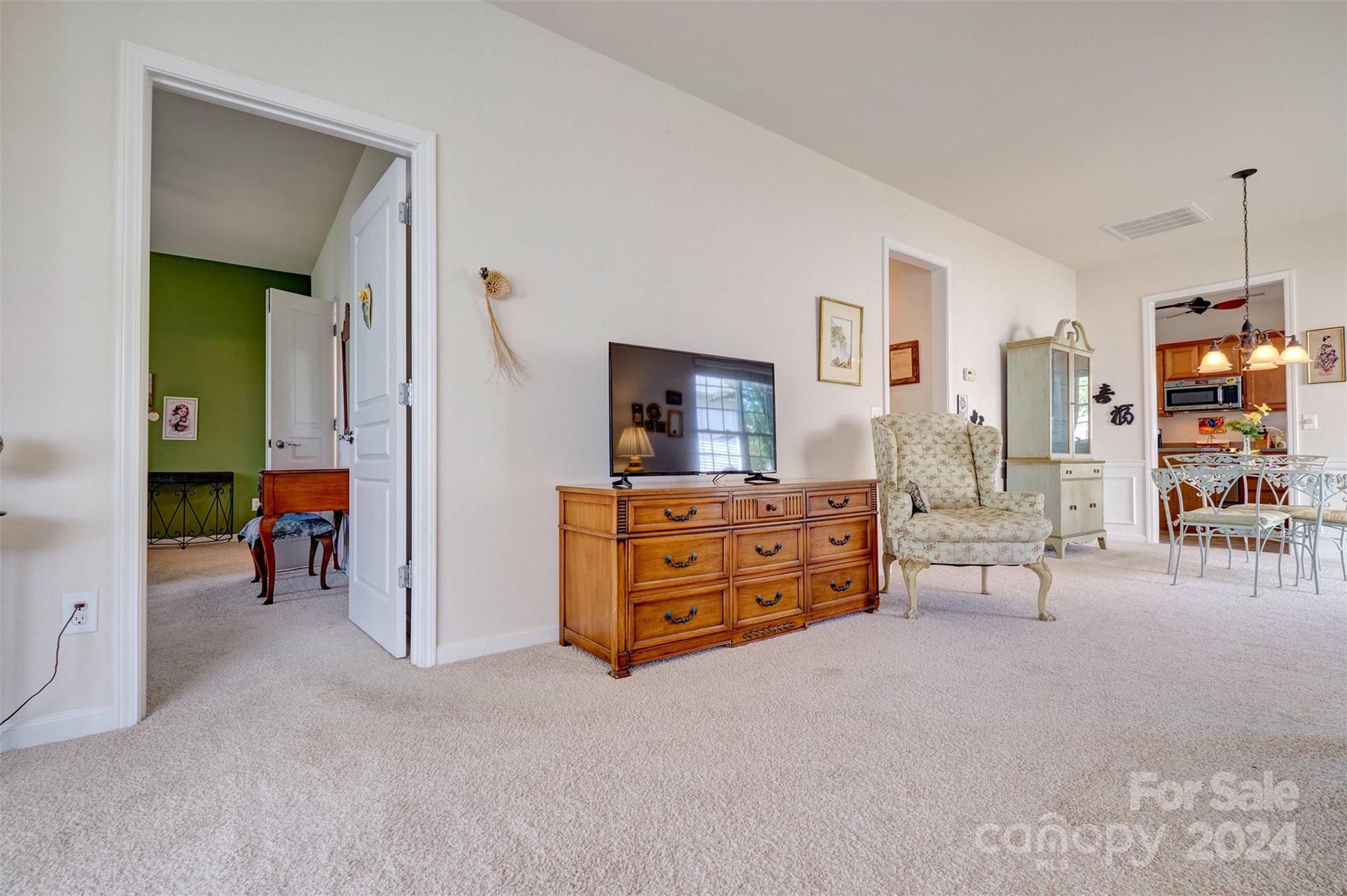 16302 Raven Crest Drive Property Photo 11
