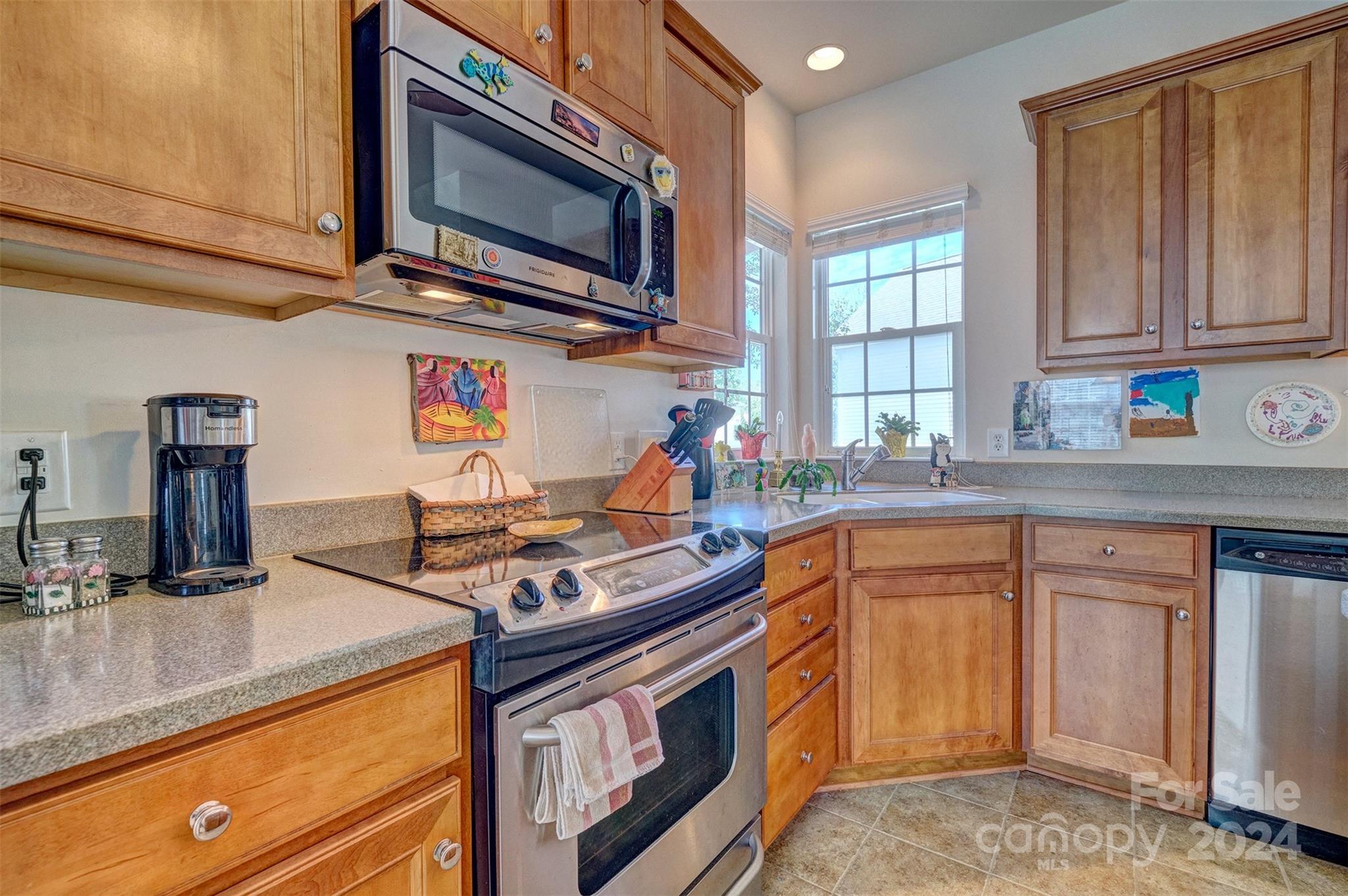 16302 Raven Crest Drive Property Photo 13