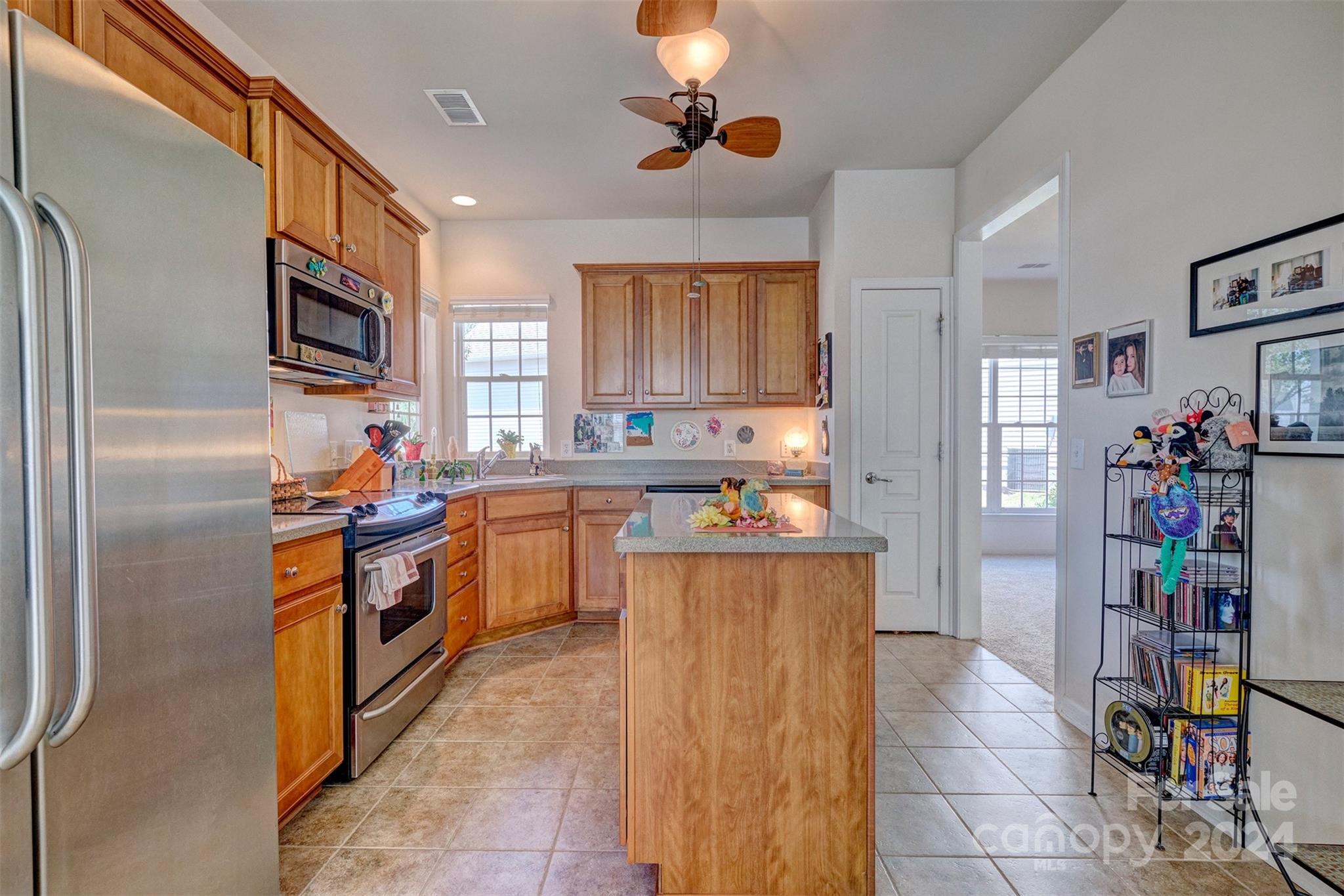 16302 Raven Crest Drive Property Photo 15