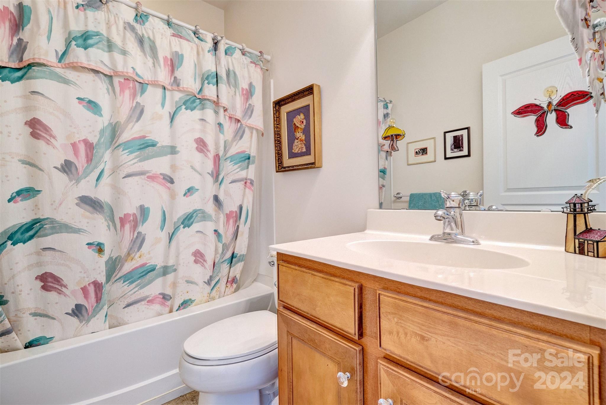 16302 Raven Crest Drive Property Photo 29