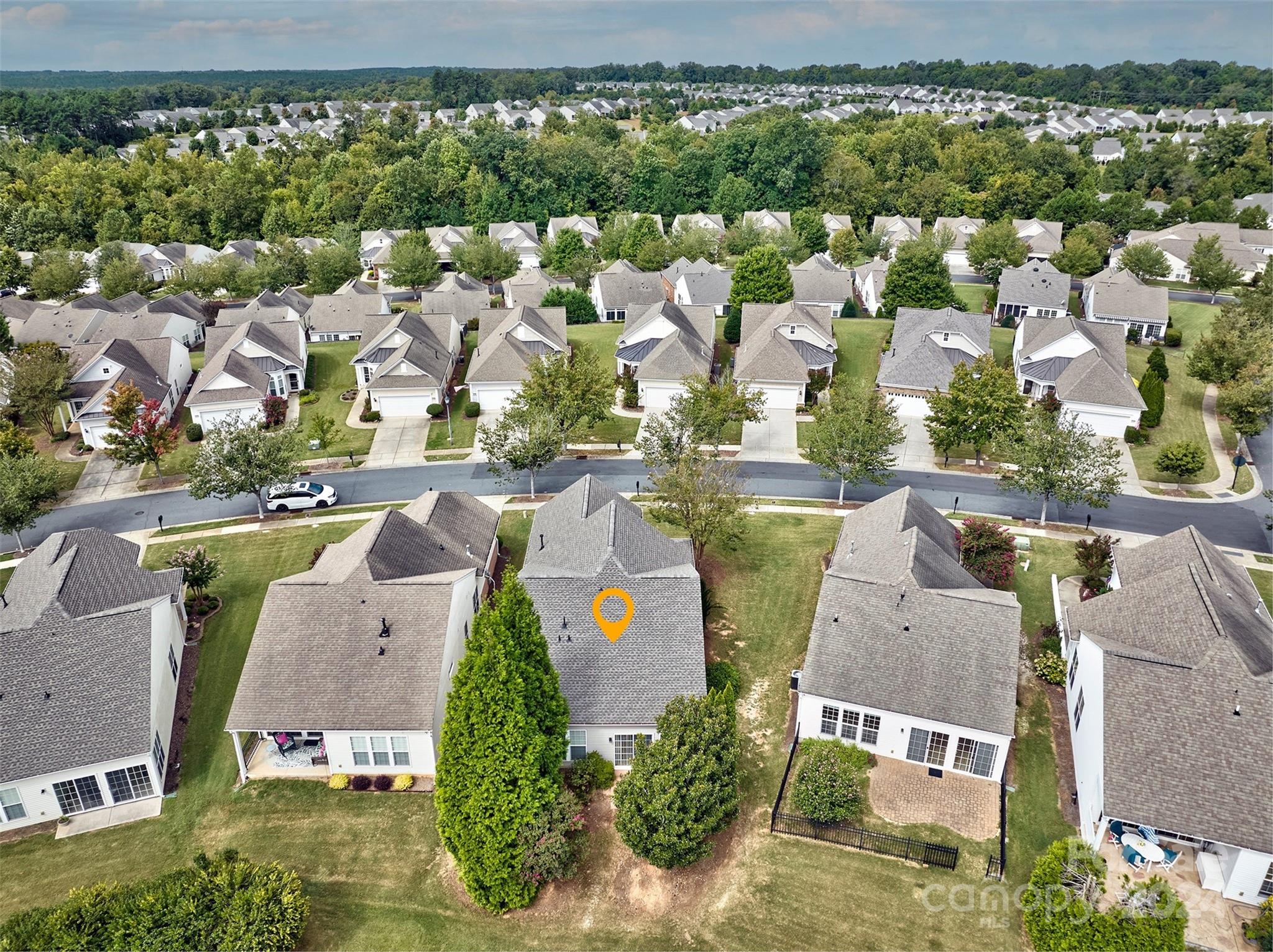 16302 Raven Crest Drive Property Photo 34