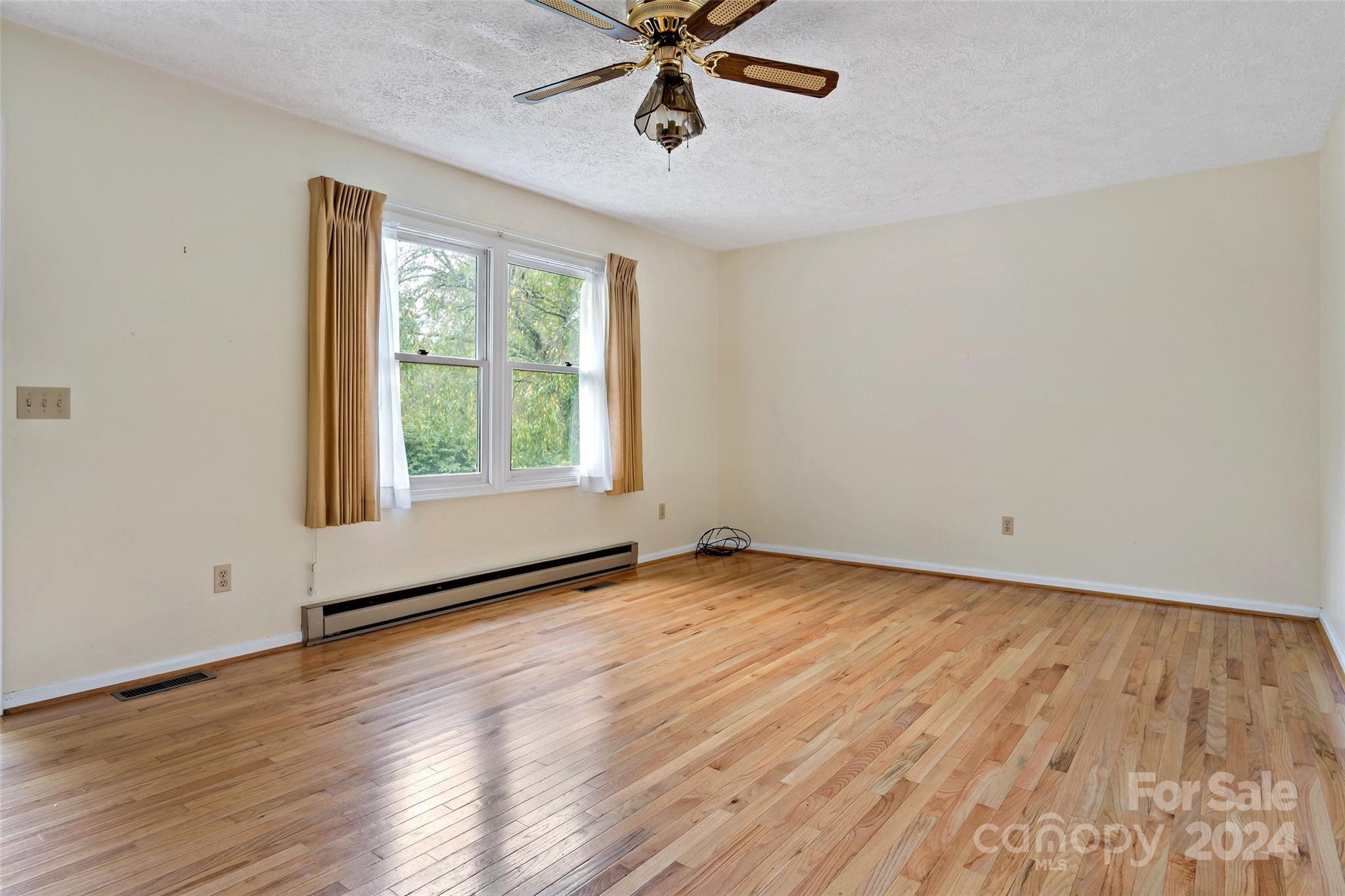 80 Beech Glen Drive Property Photo 9