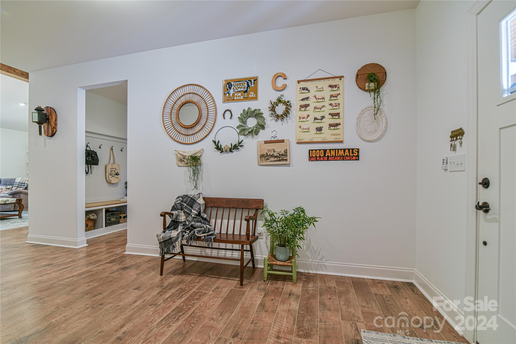 658 E Lawing Drive Property Photo 13