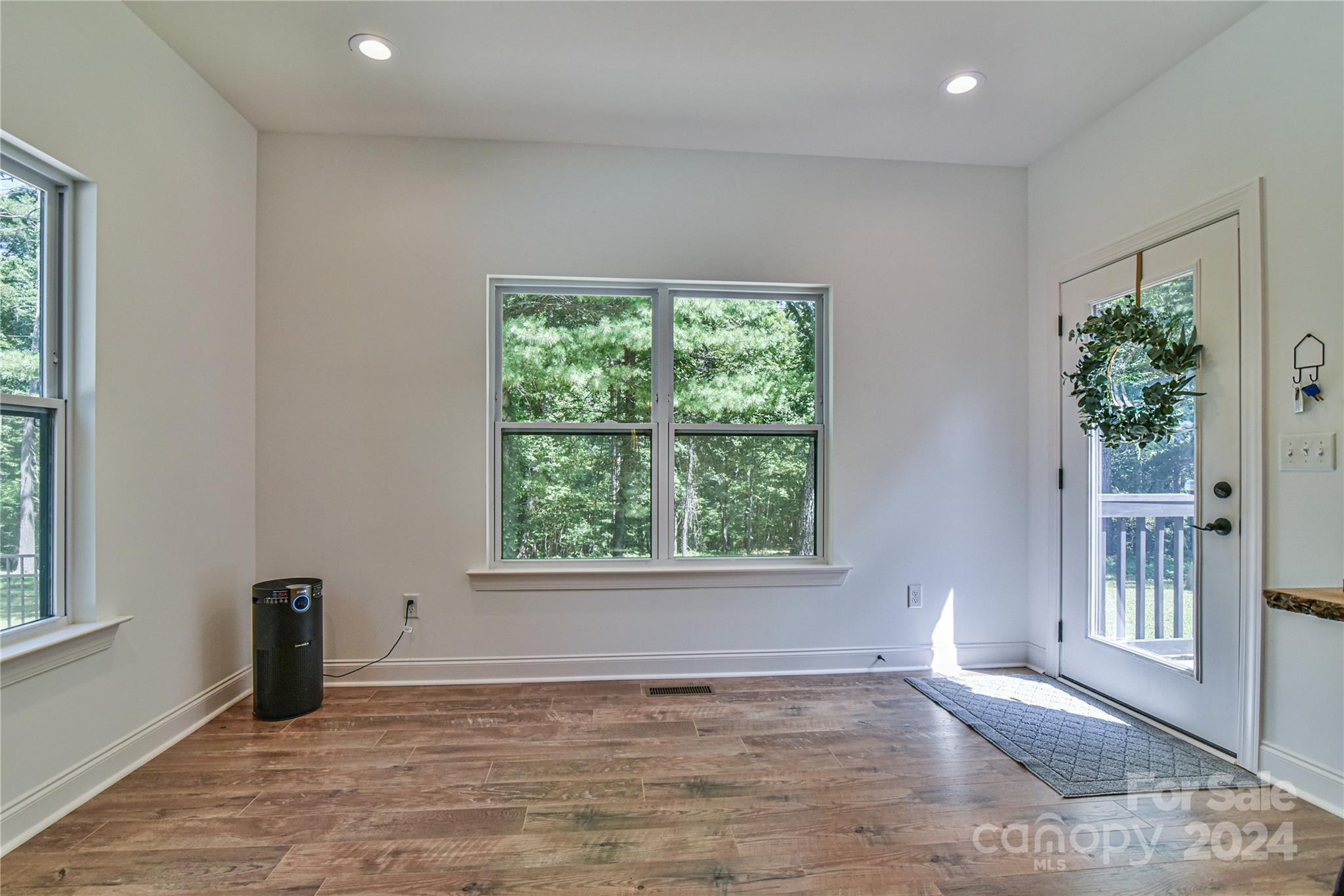 658 E Lawing Drive Property Photo 21