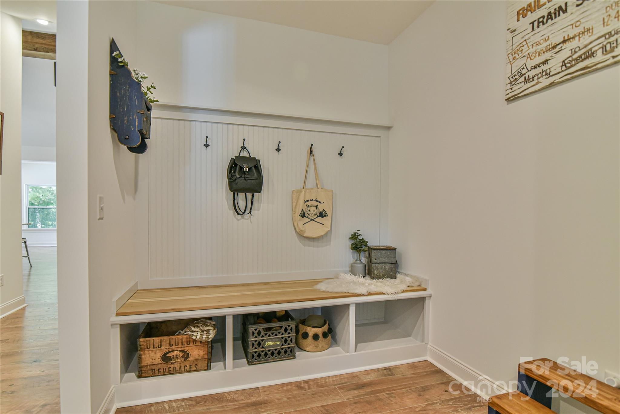 658 E Lawing Drive Property Photo 33