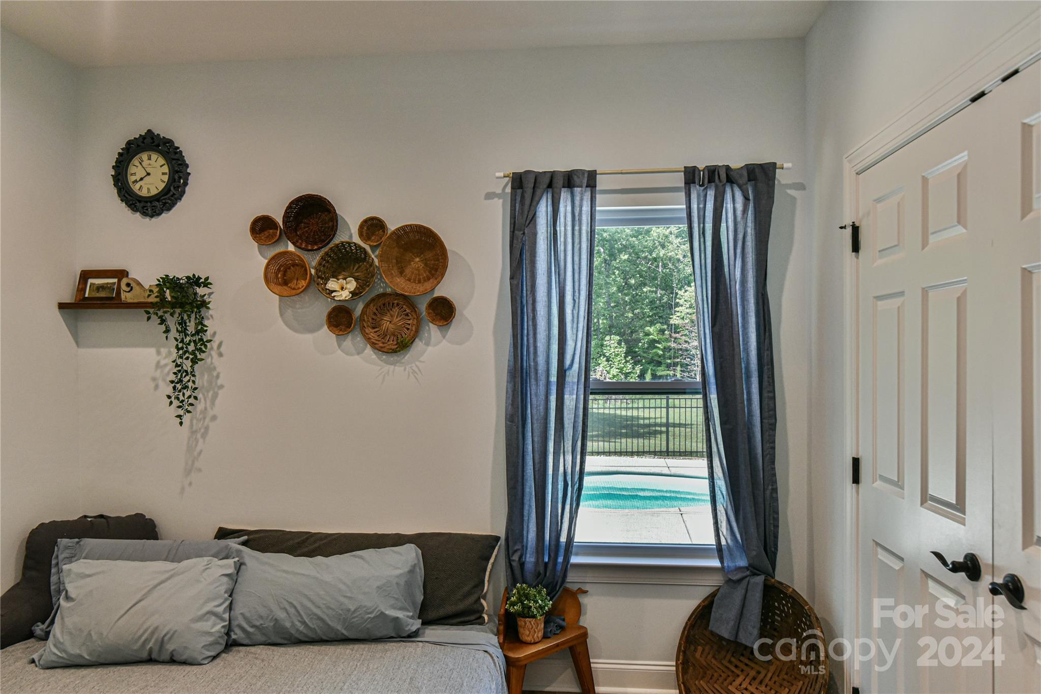 658 E Lawing Drive Property Photo 38