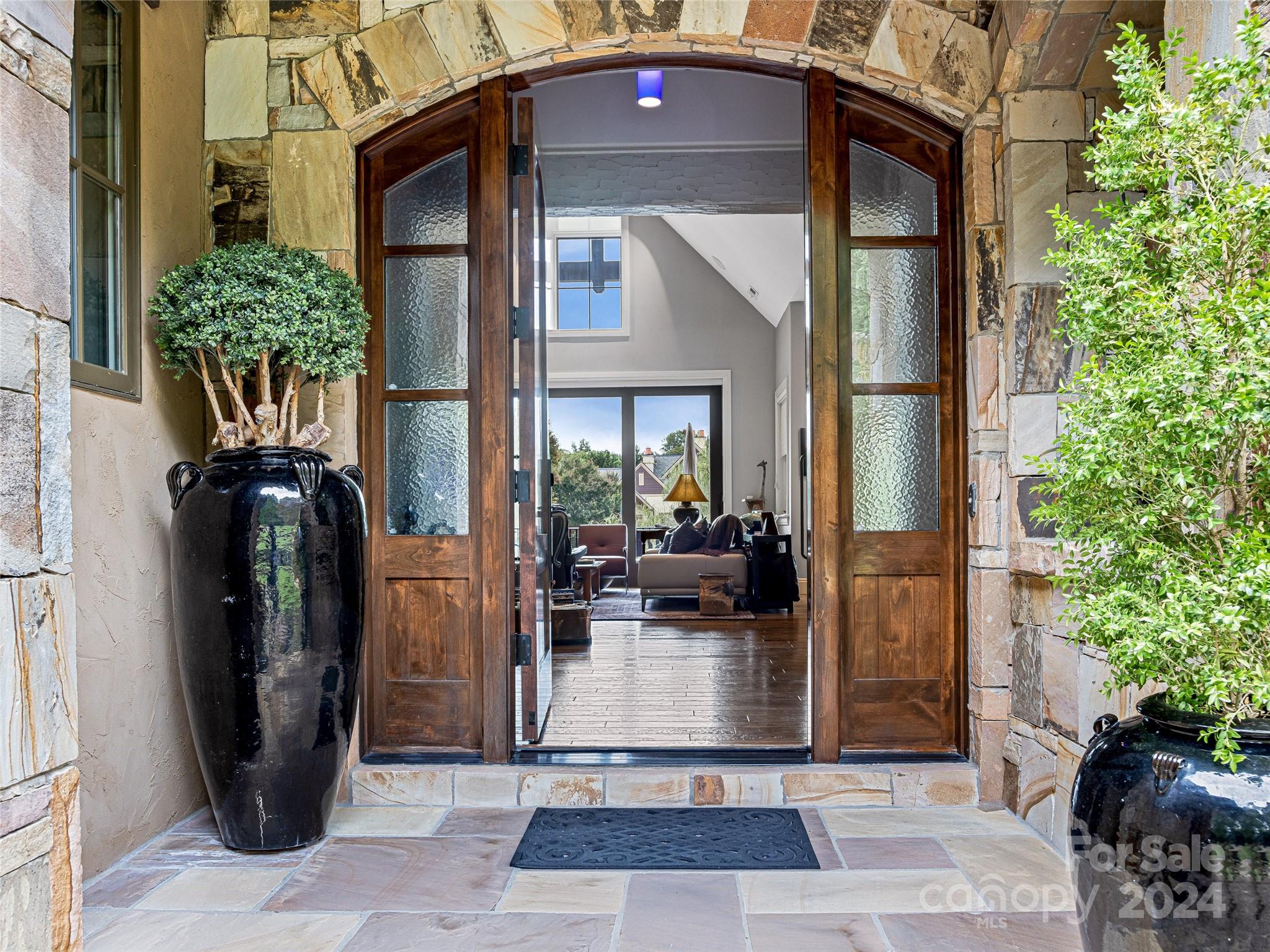 22 Foxbridge Way Property Photo 3