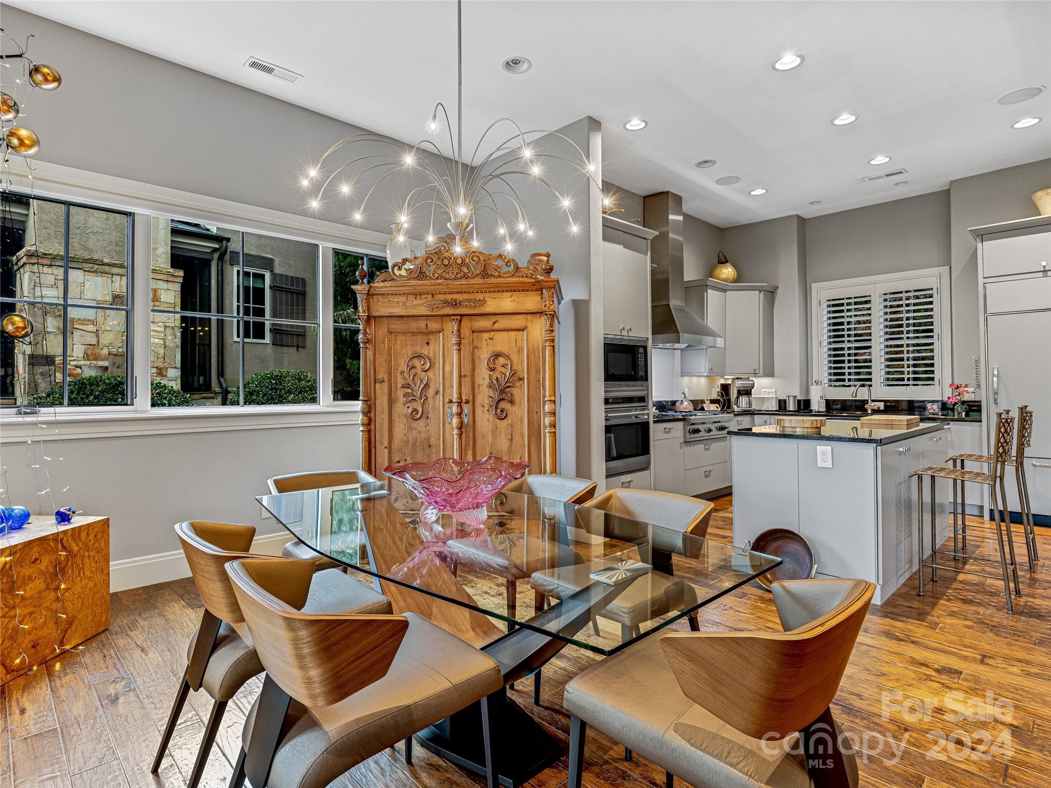 22 Foxbridge Way Property Photo 8