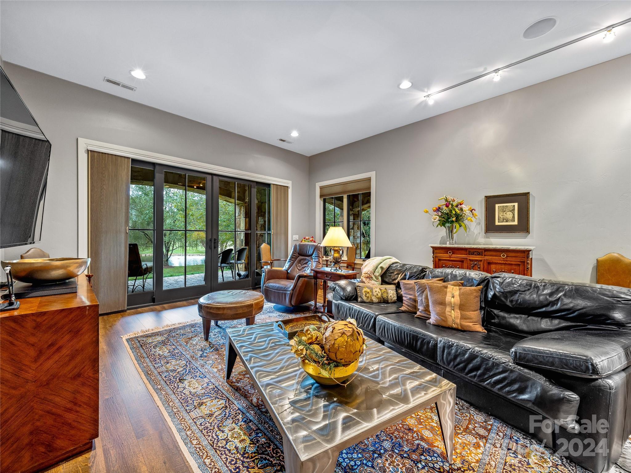 22 Foxbridge Way Property Photo 22
