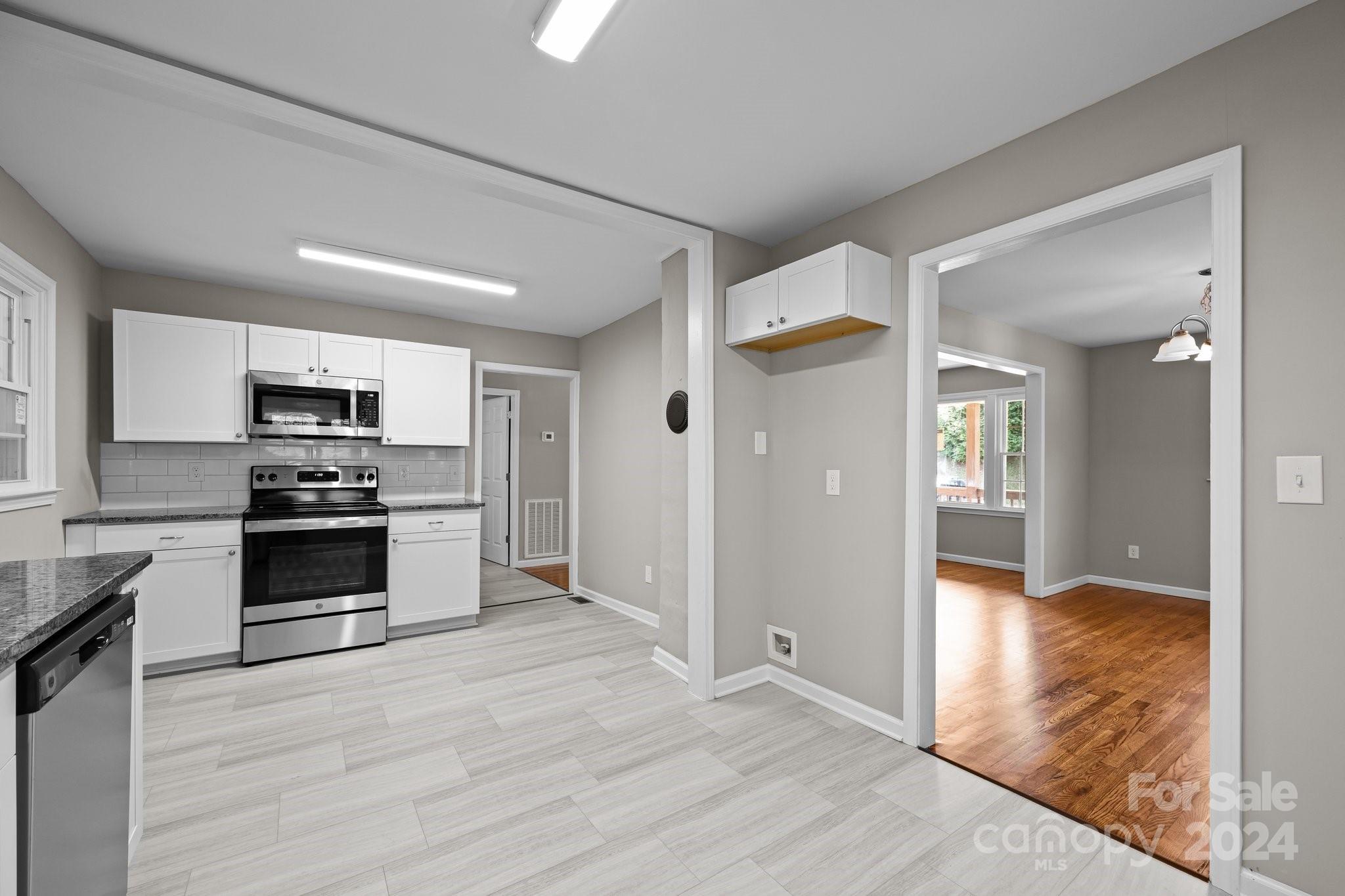 31 Raleigh Lane Property Photo 14