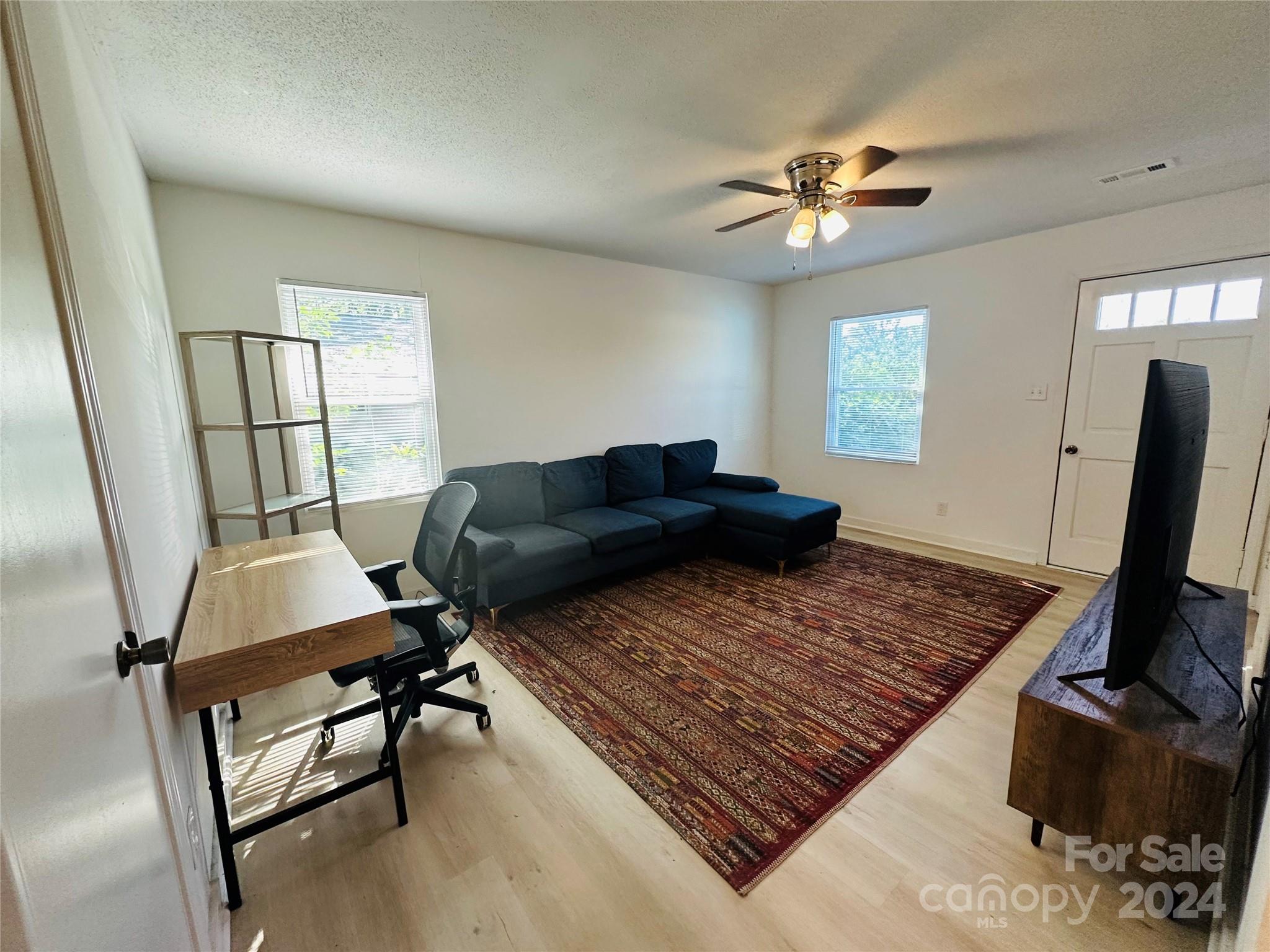 517 Green Street Property Photo 3