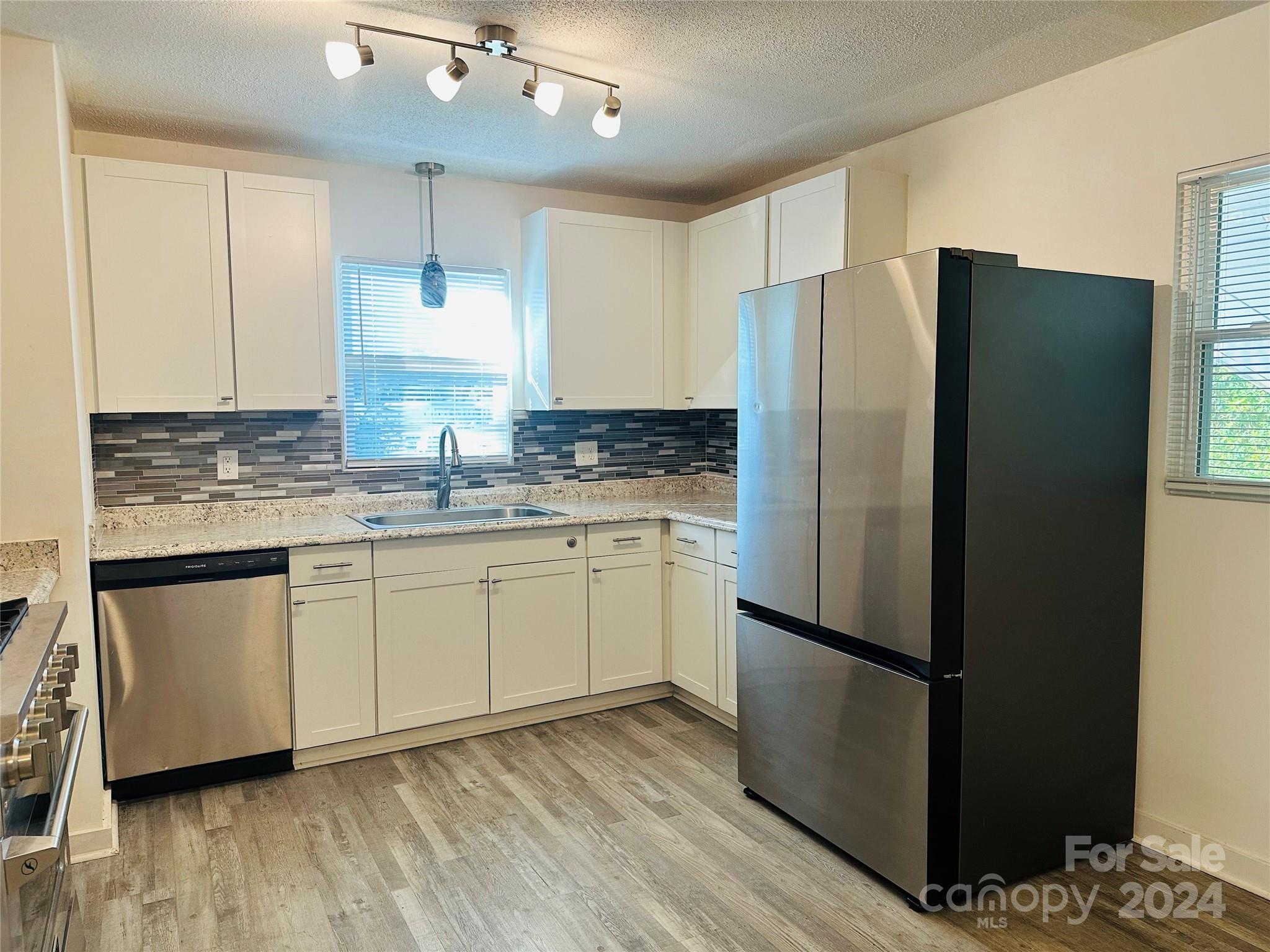 517 Green Street Property Photo 7