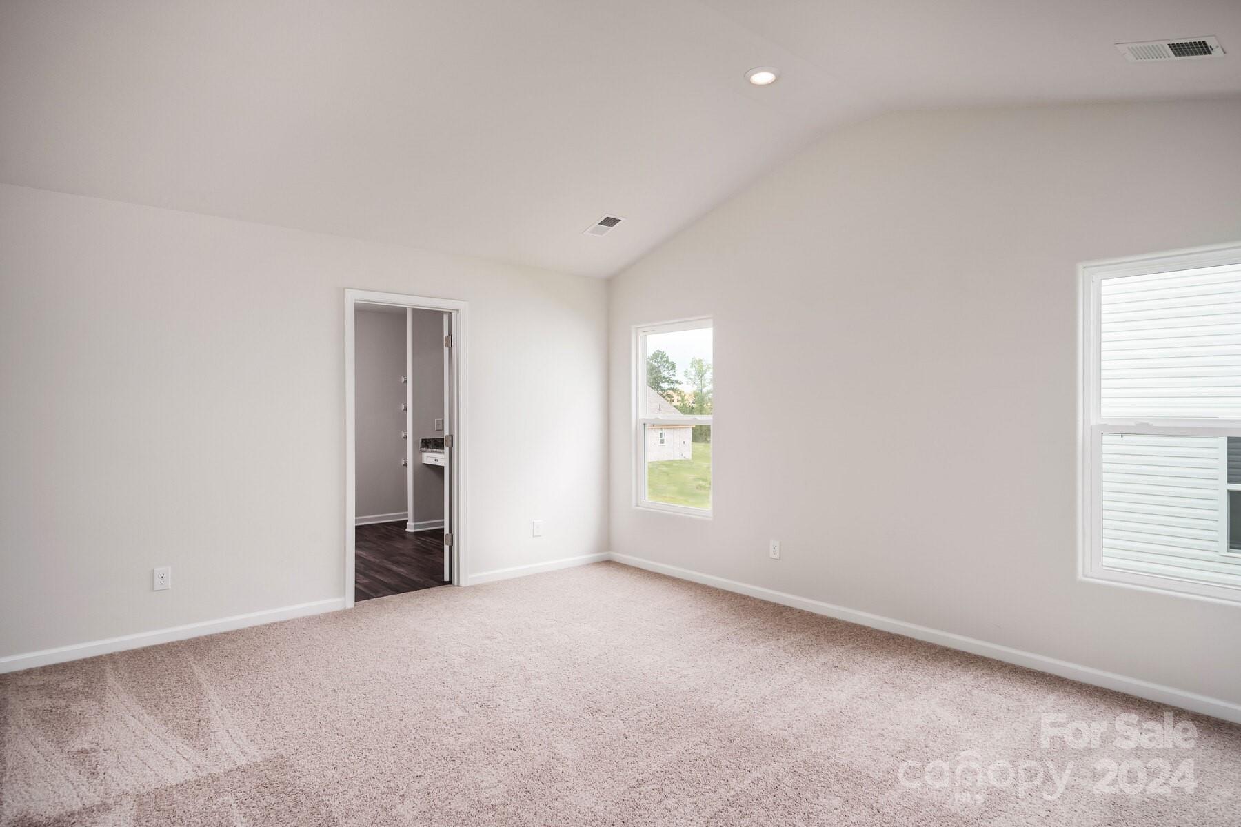 180 Wembury Lane Property Photo 15