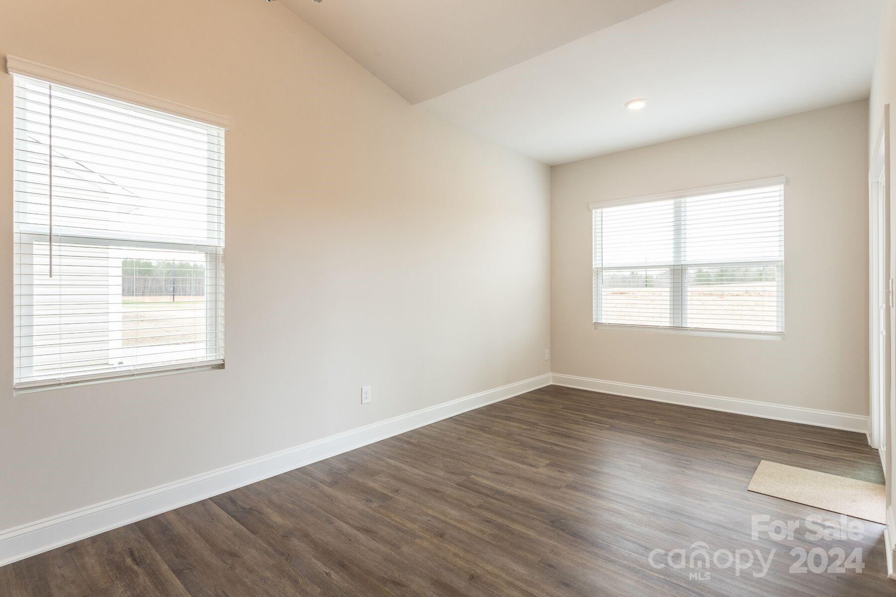 180 Wembury Lane Property Photo 16