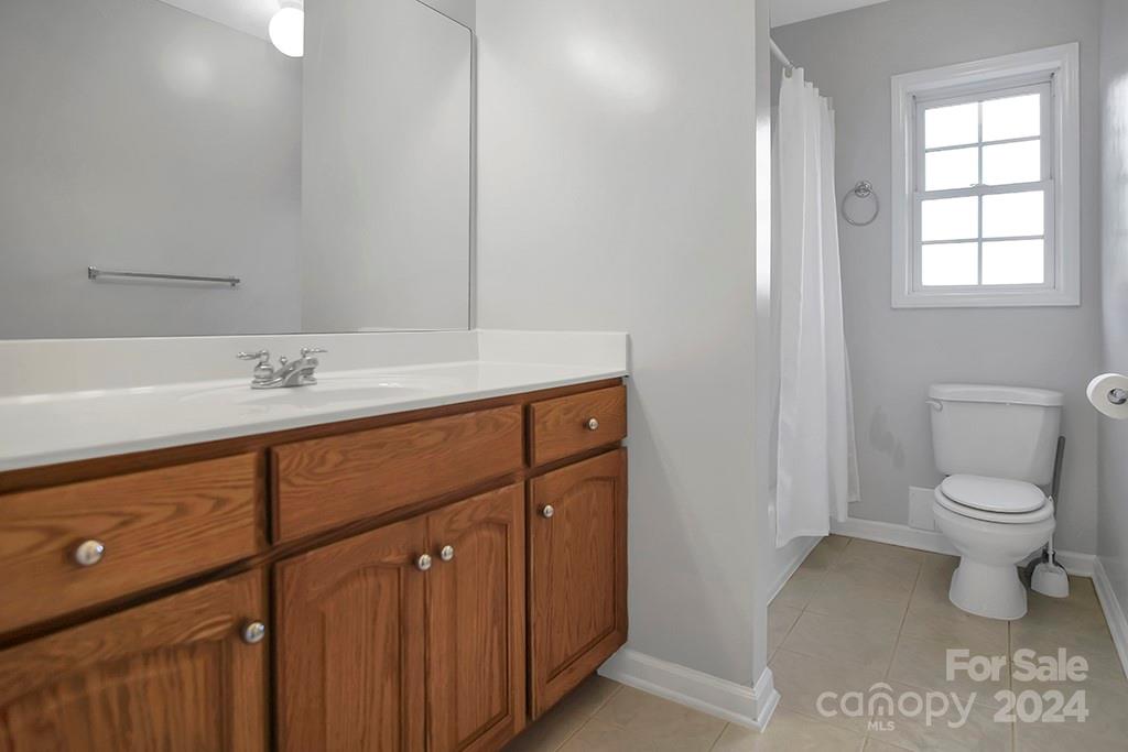 210 Harbor Point Drive Property Photo 22