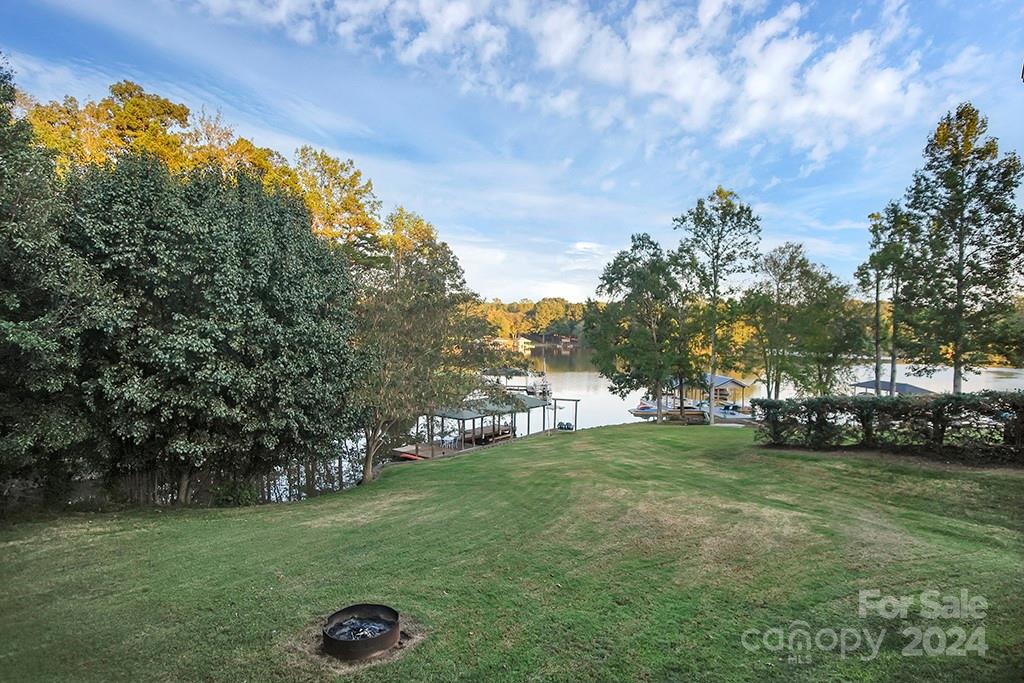 210 Harbor Point Drive Property Photo 27