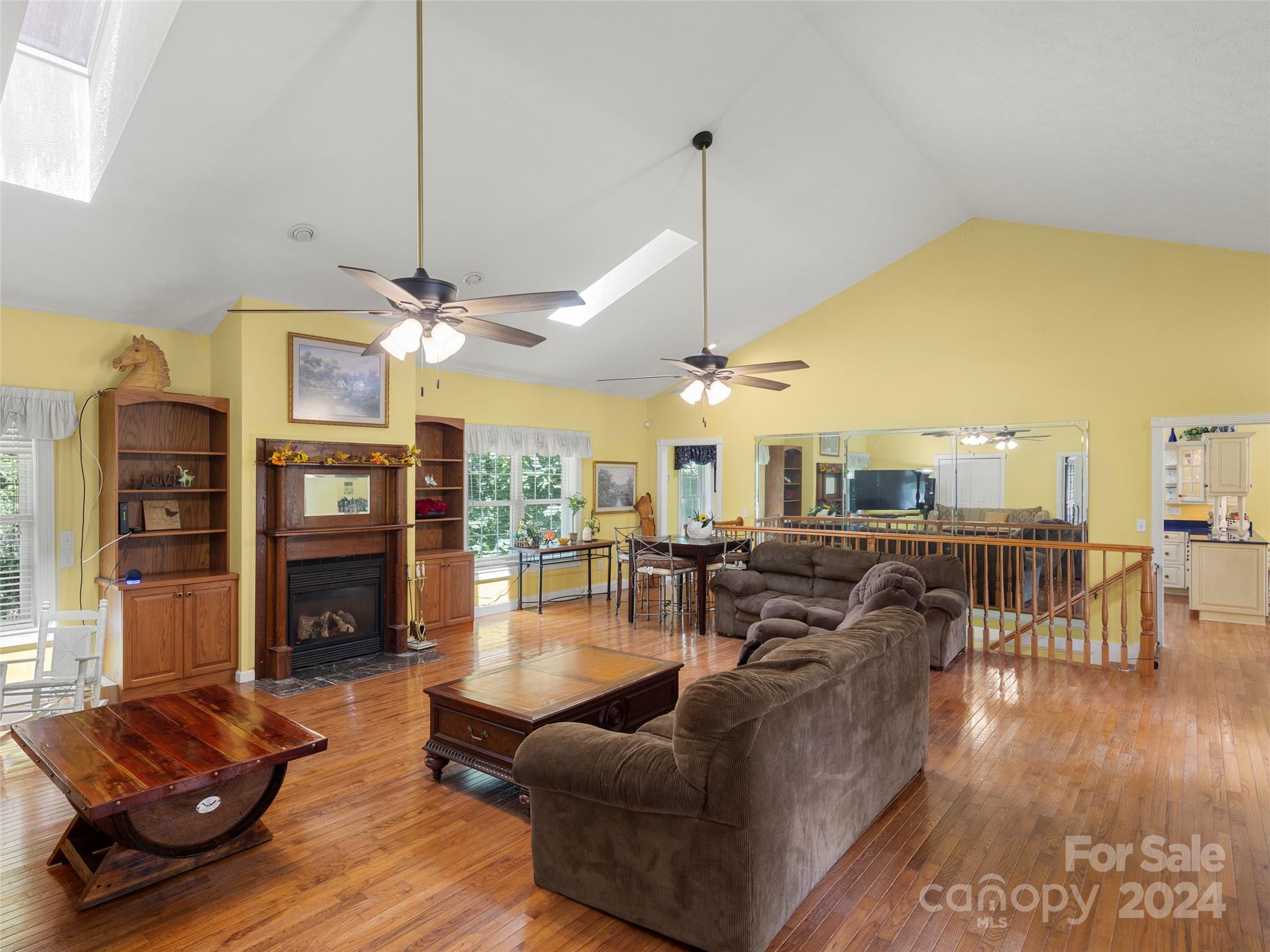 4901 Brevard Road Property Photo 7