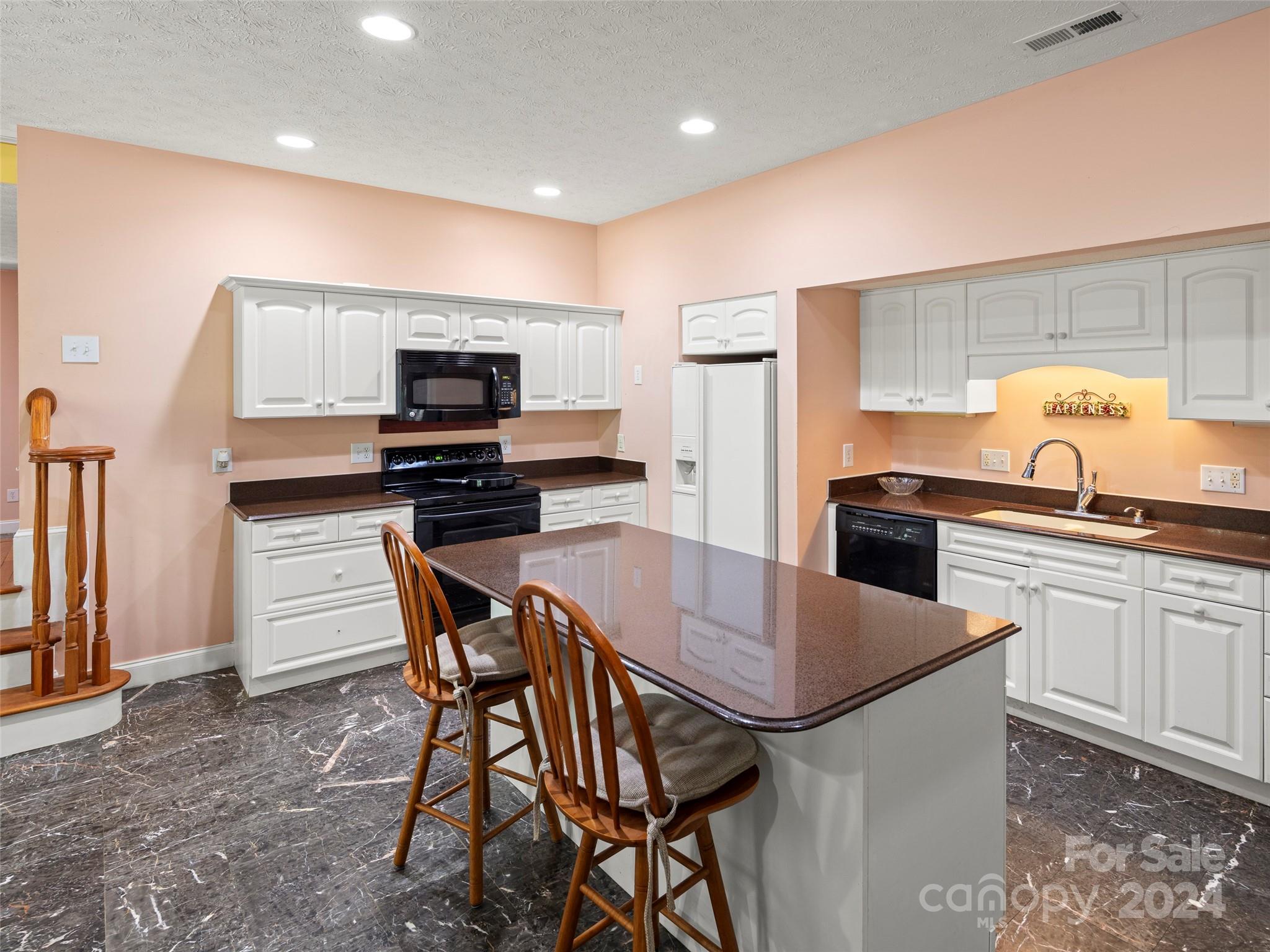 4901 Brevard Road Property Photo 13