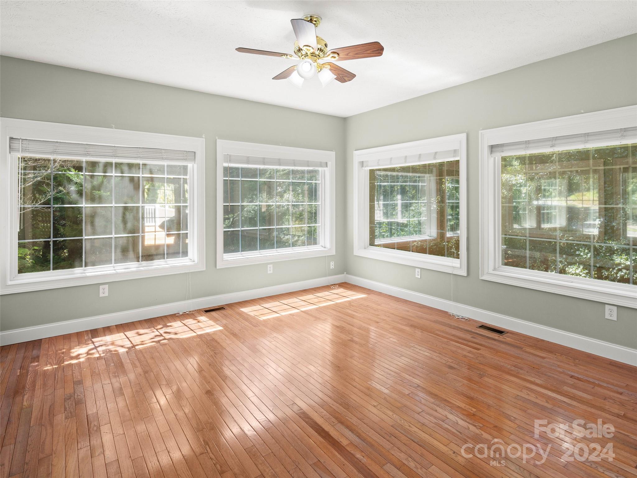 4901 Brevard Road Property Photo 25