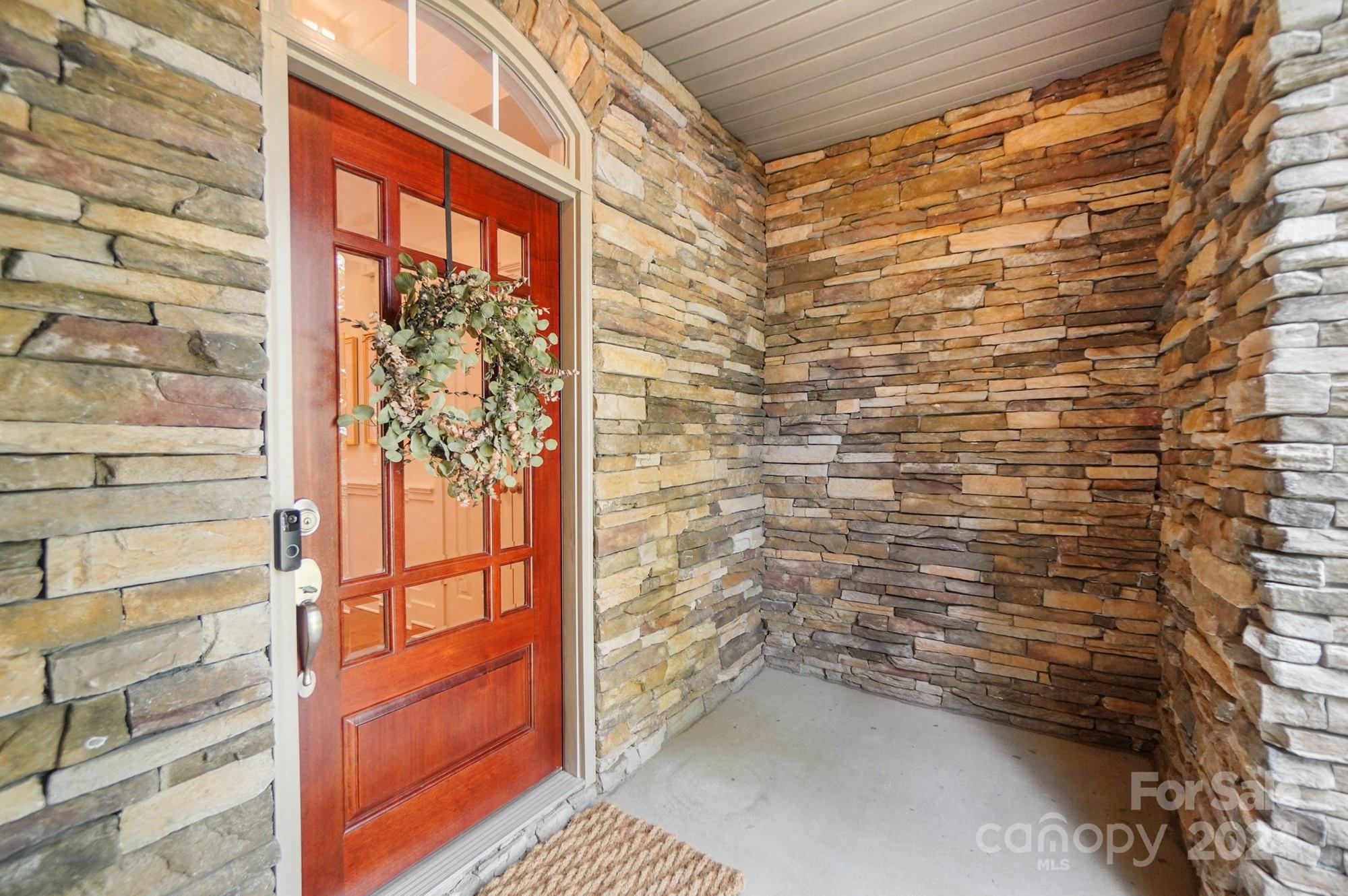 8605 Anklin Forrest Drive Property Photo 4