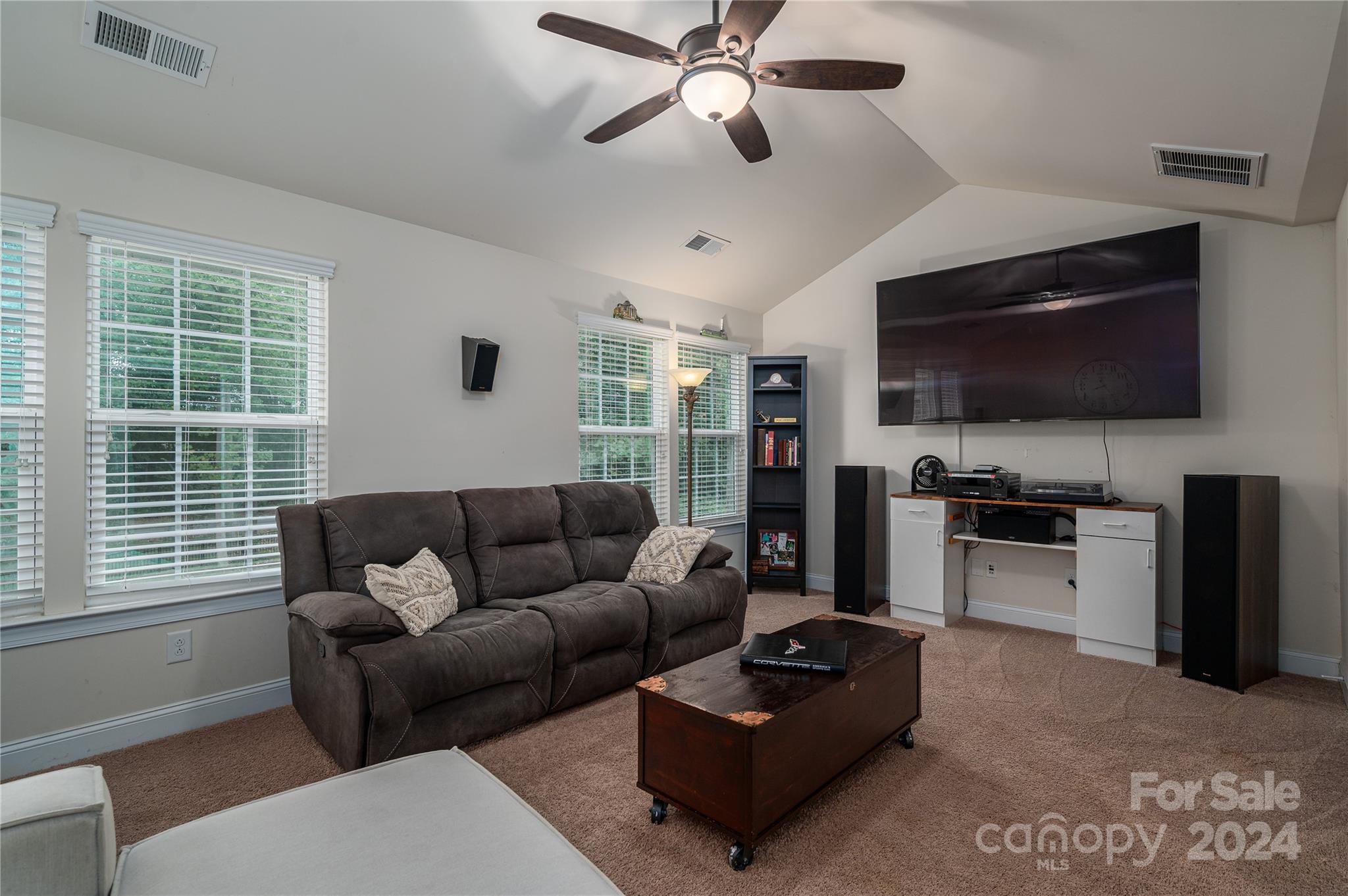 4050 Halyard Drive Property Photo 29