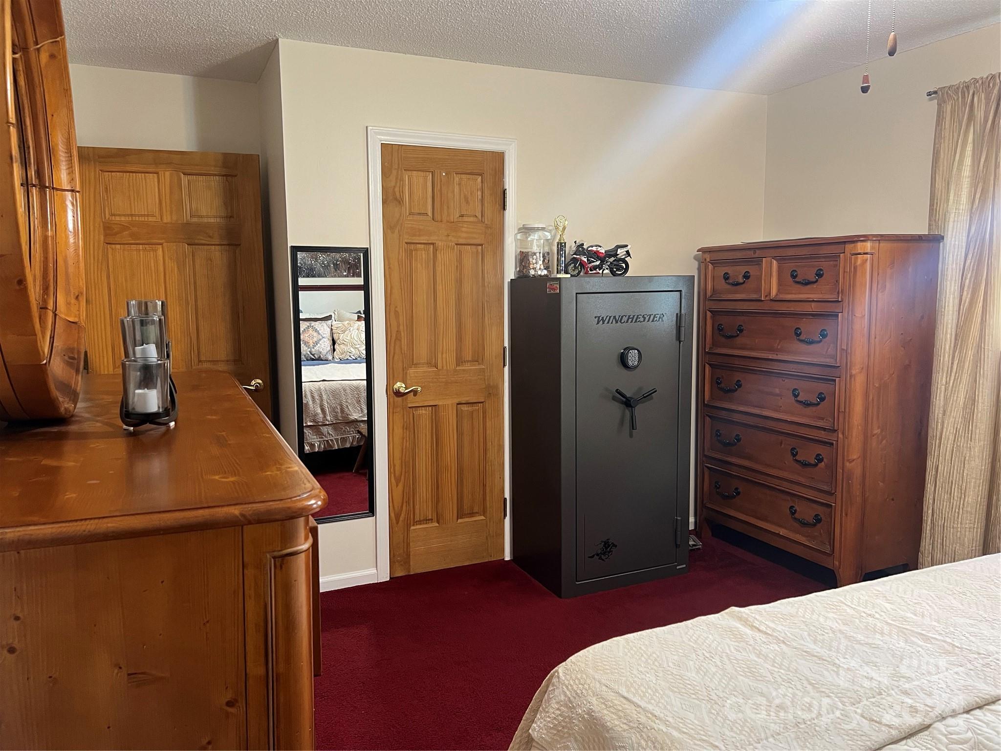 4040 Angus Drive Property Photo 19