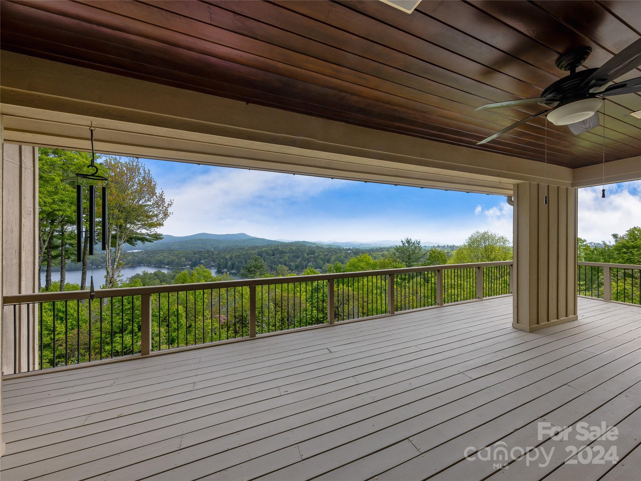 721 Lakeside Drive Property Photo 13
