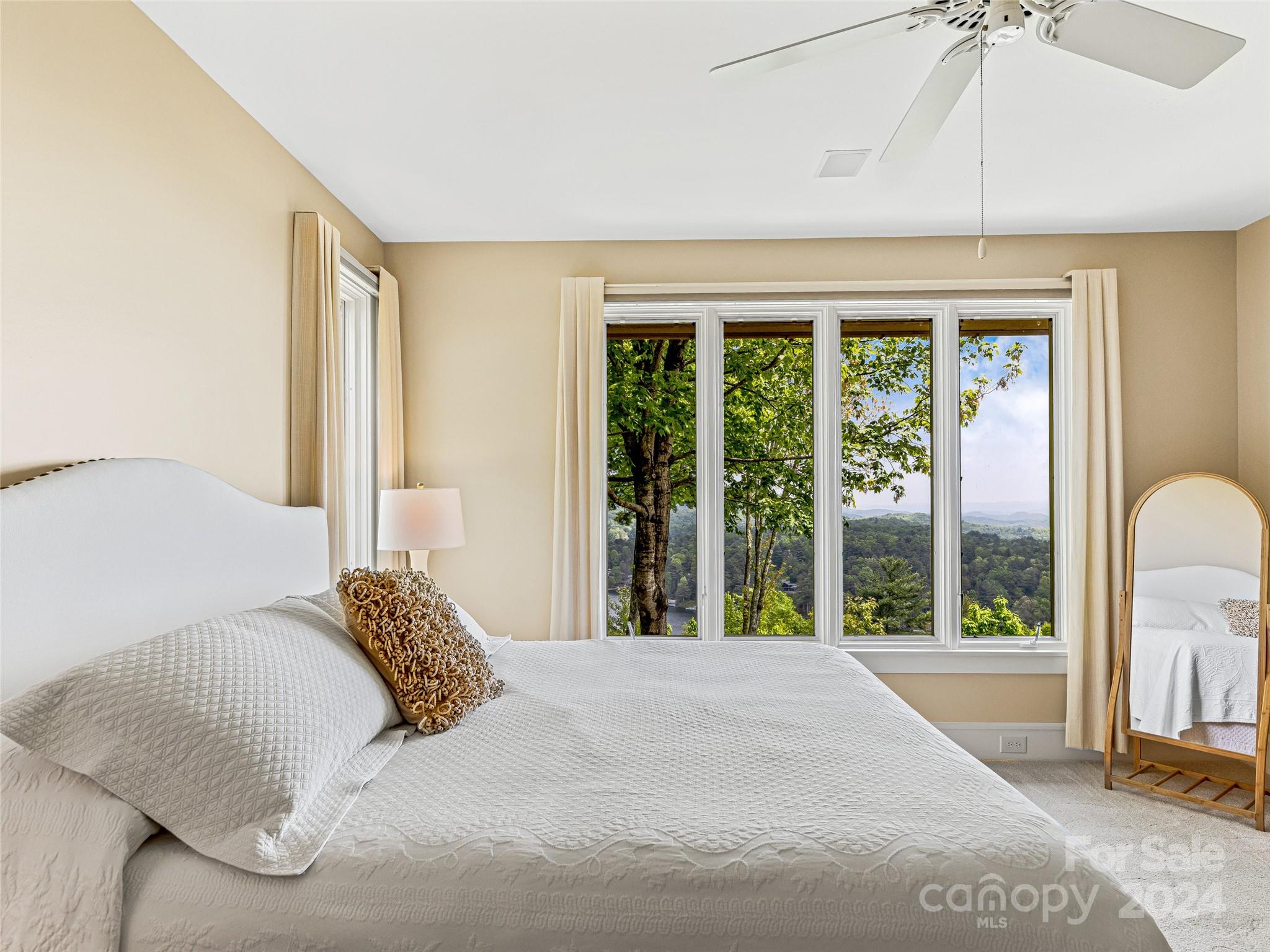 721 Lakeside Drive Property Photo 23
