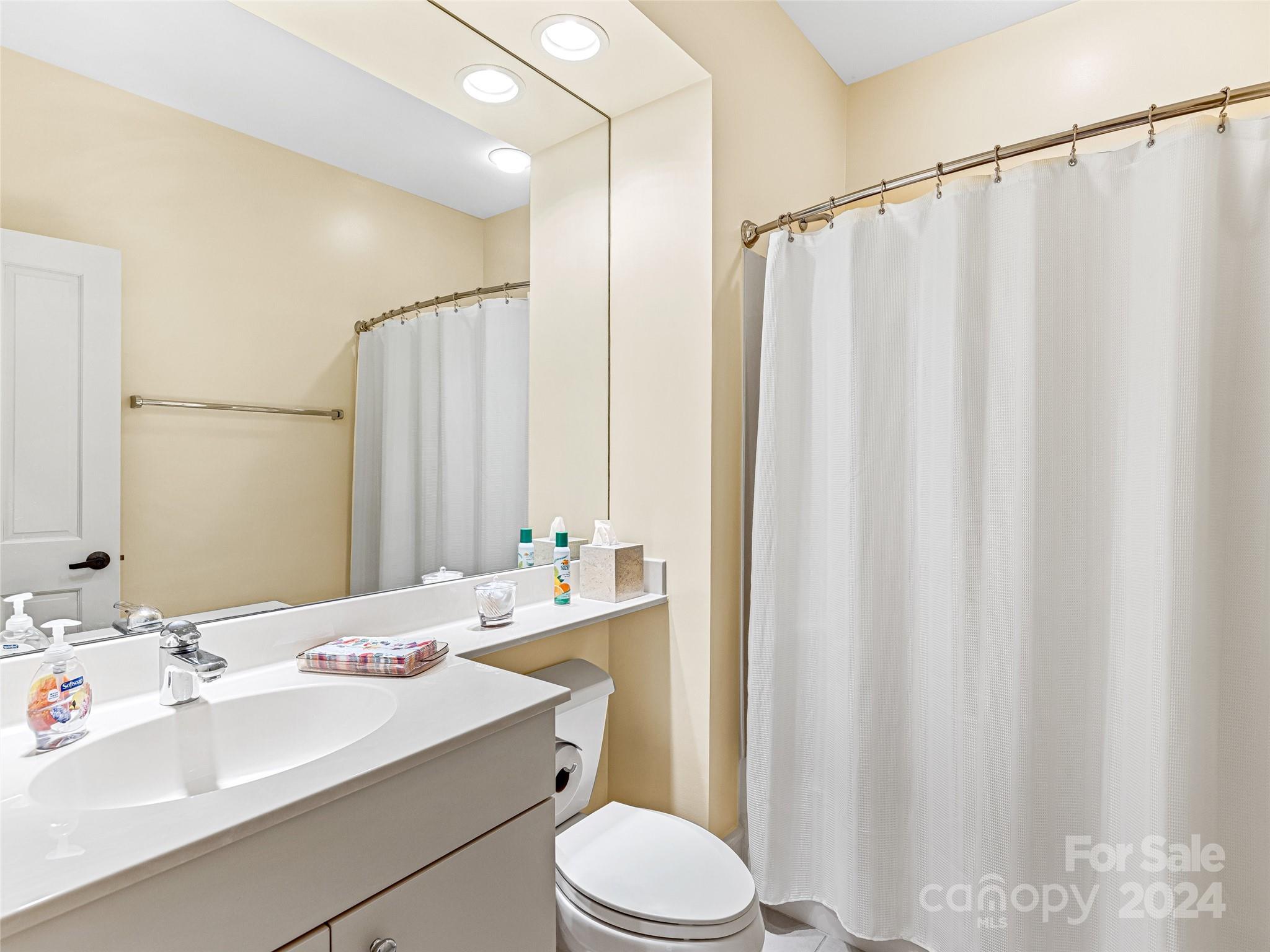 721 Lakeside Drive Property Photo 31