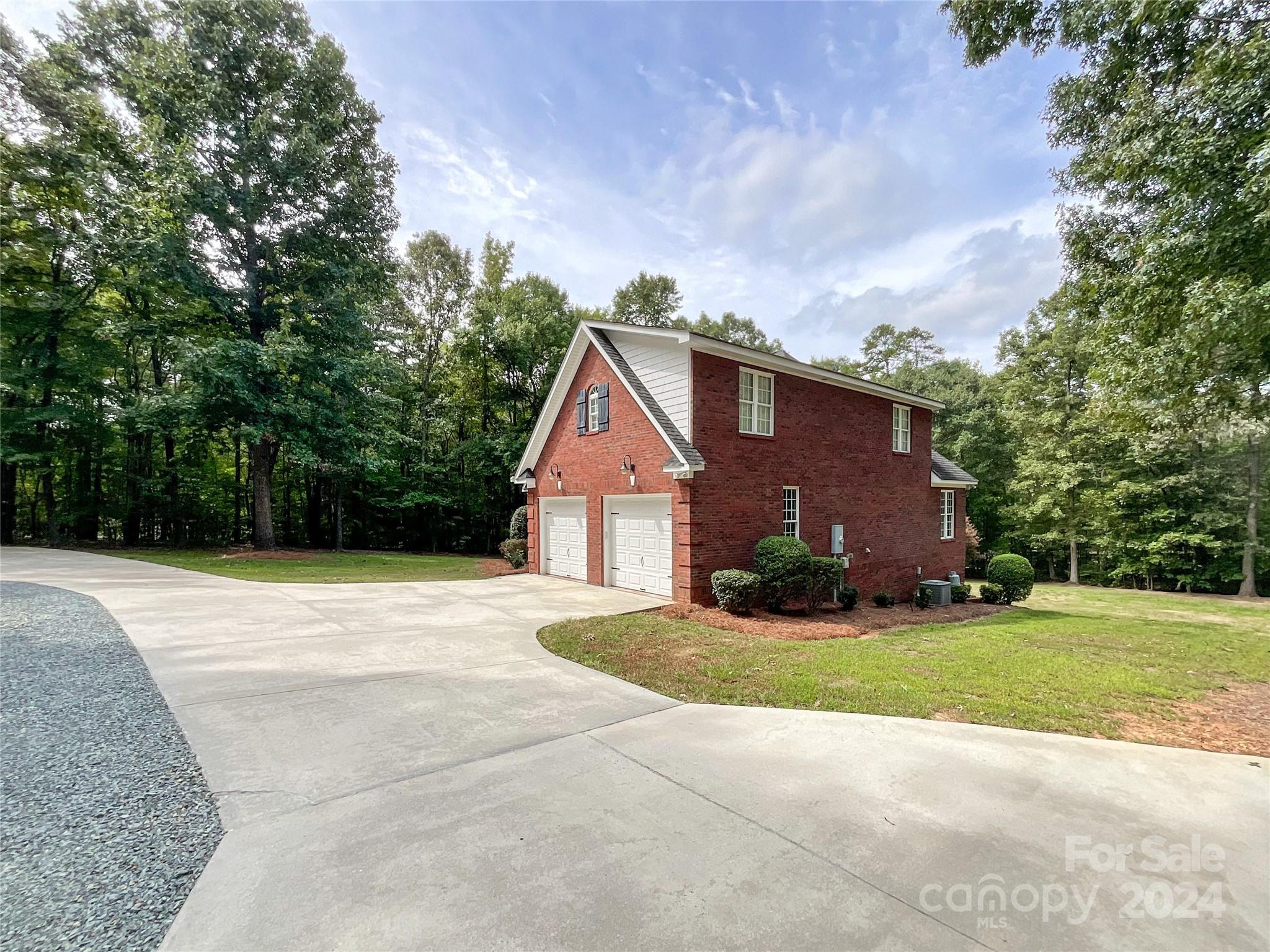 2510 Doster Road Property Photo 3