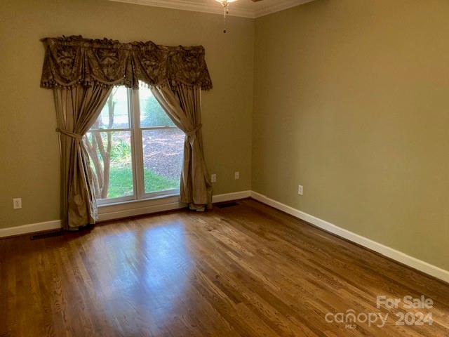 562 Forest Drive Property Photo 8