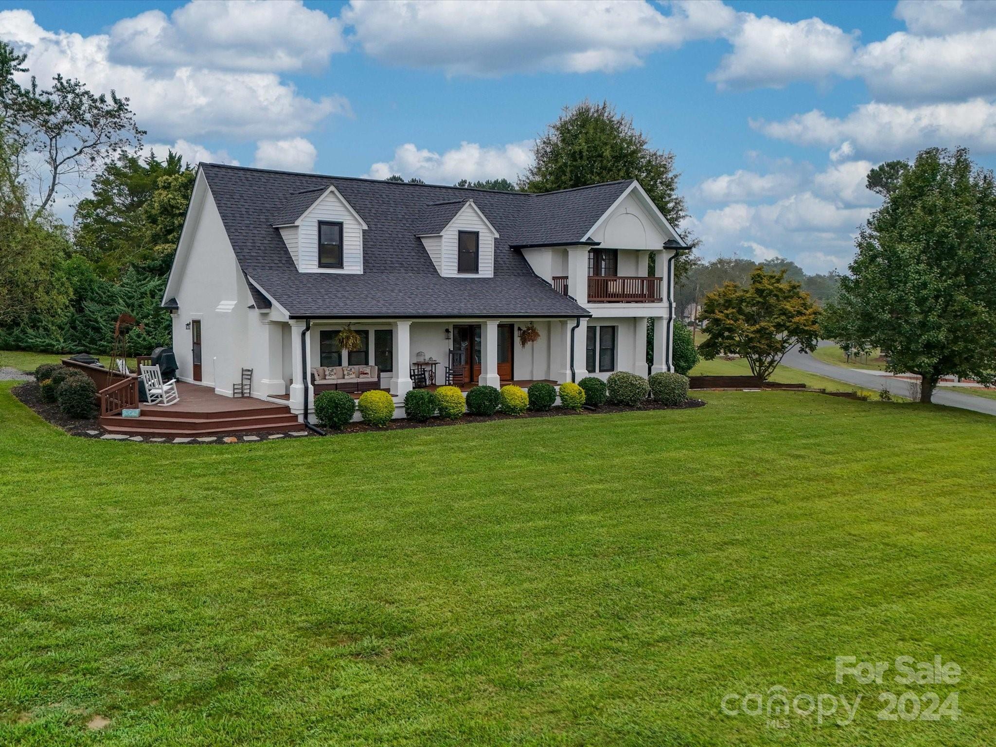 540 Harbor Road Property Photo 3