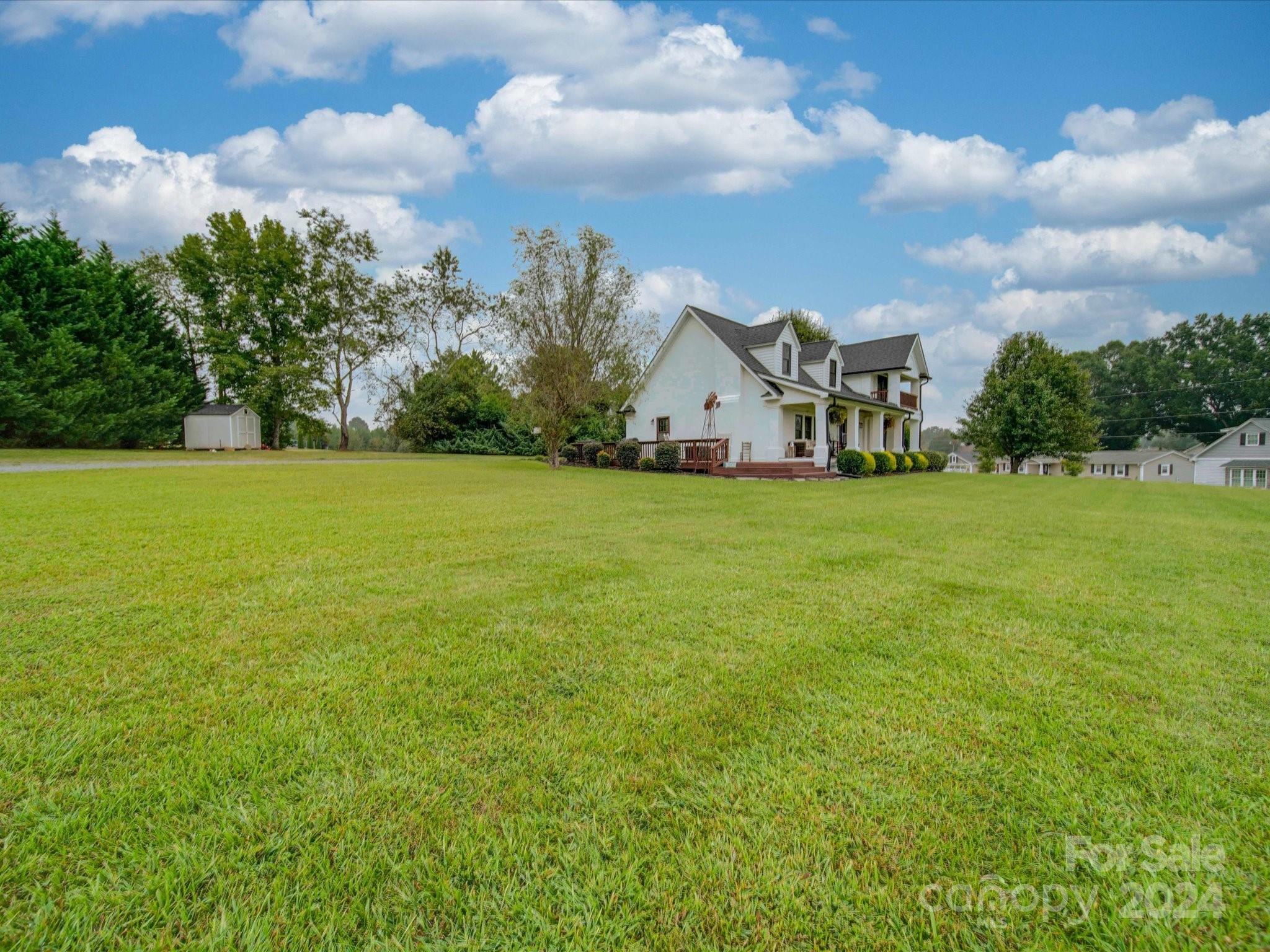 540 Harbor Road Property Photo 4