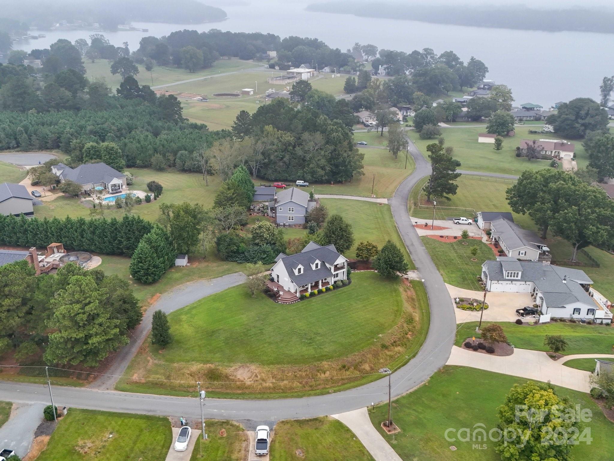 540 Harbor Road Property Photo 6