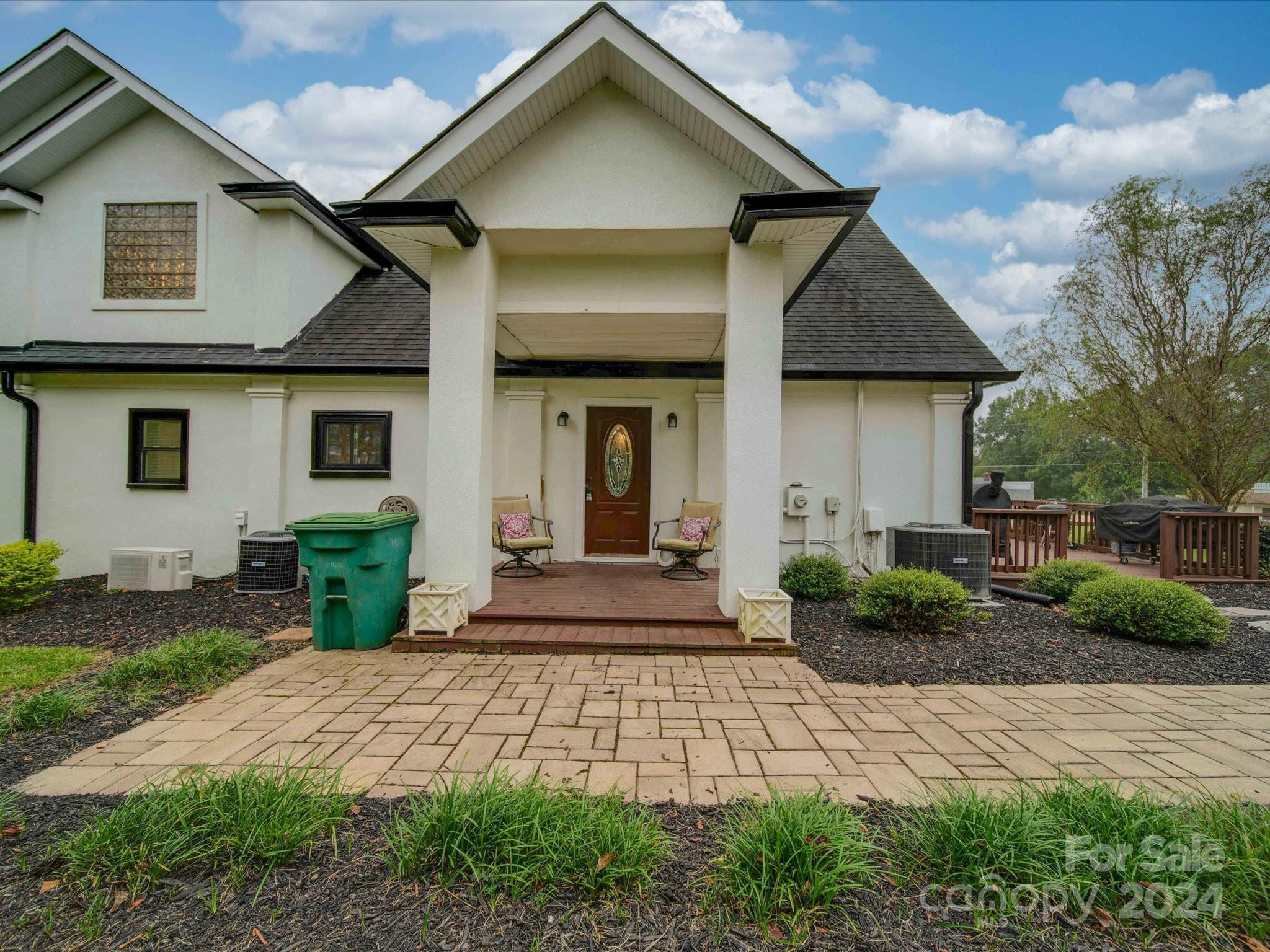 540 Harbor Road Property Photo 10