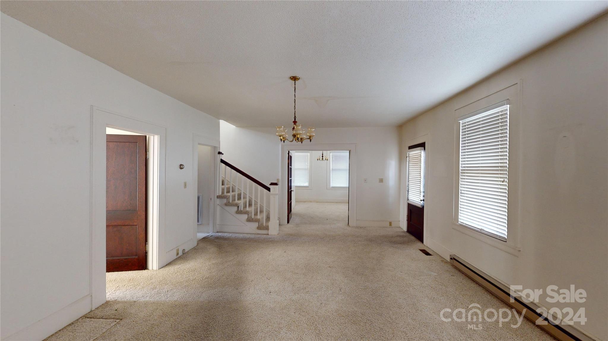 309 Elm Street Property Photo 6