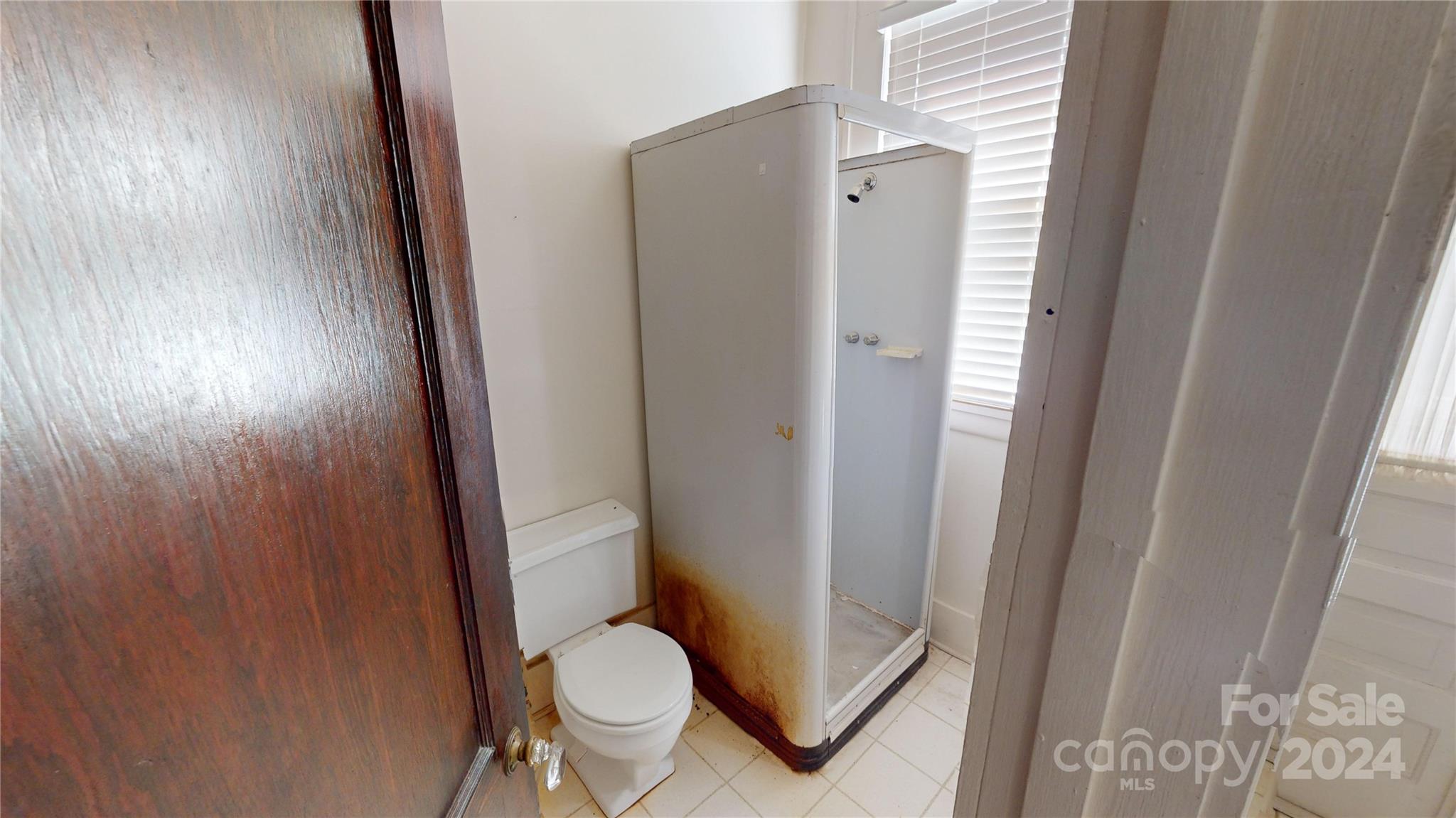 309 Elm Street Property Photo 8
