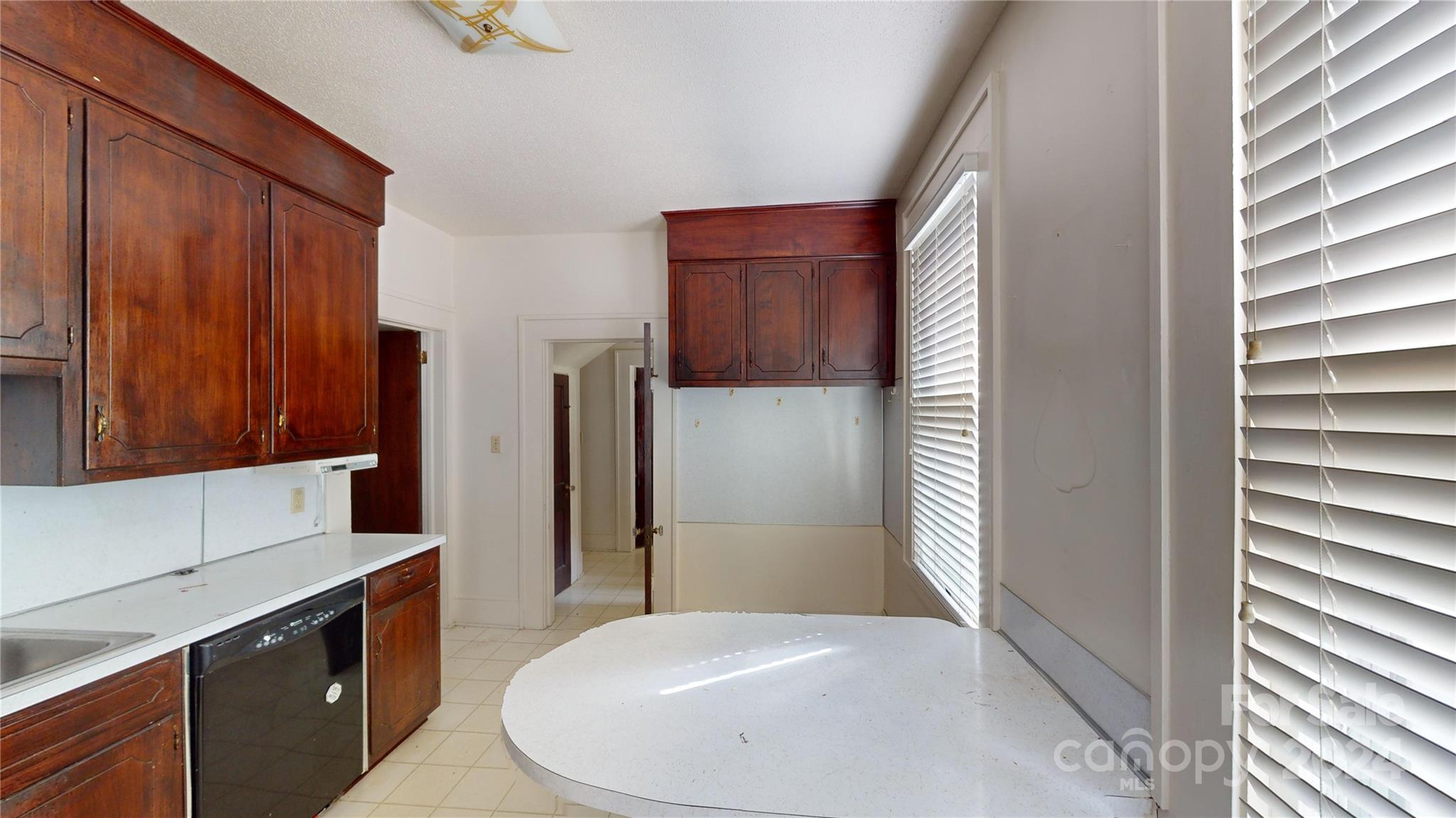 309 Elm Street Property Photo 11