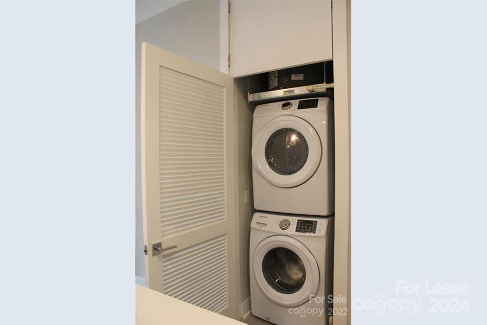 2401 Euclid Avenue 103 Property Photo 14